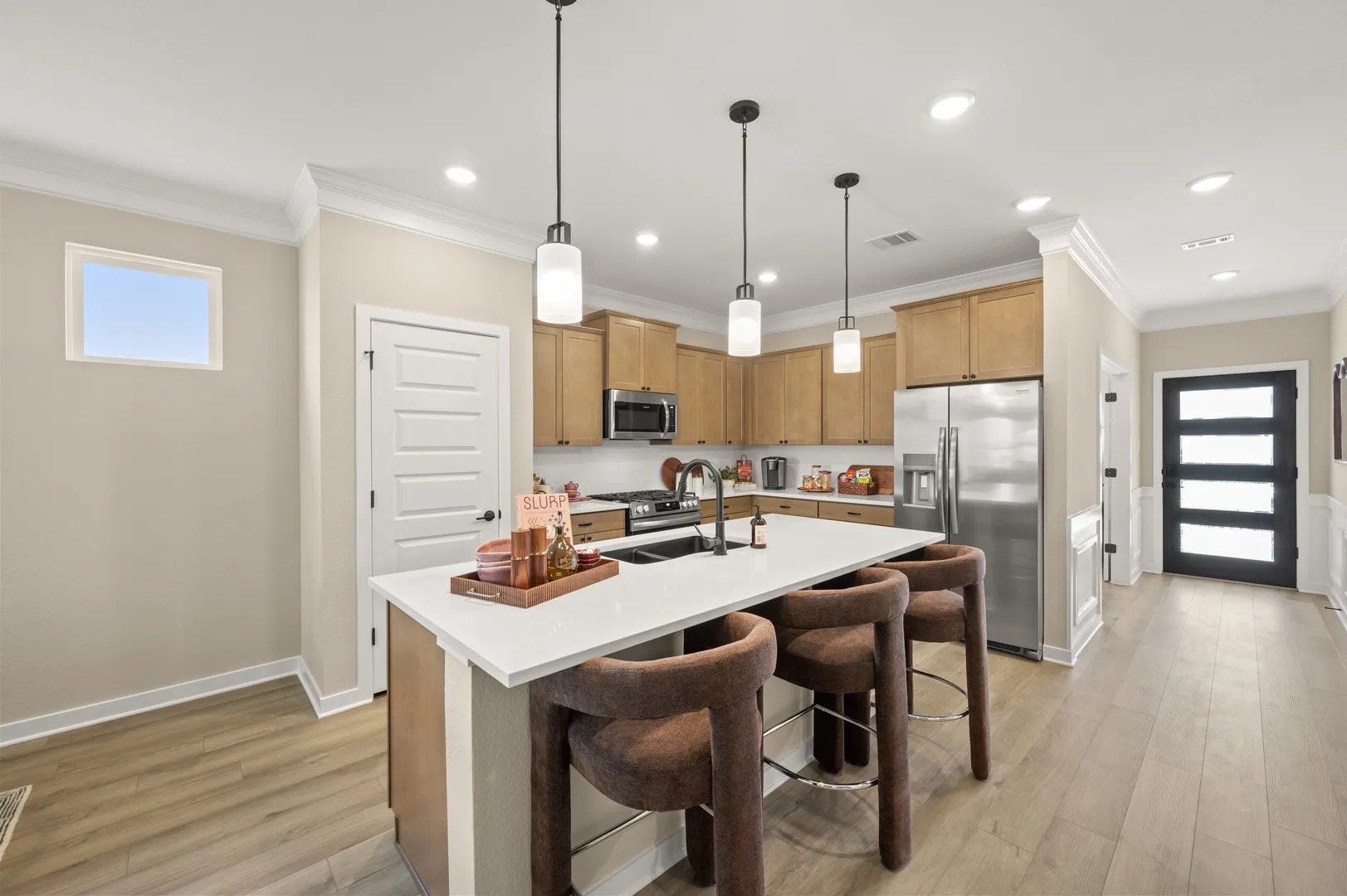The Oakshire II- Kitchen with Island