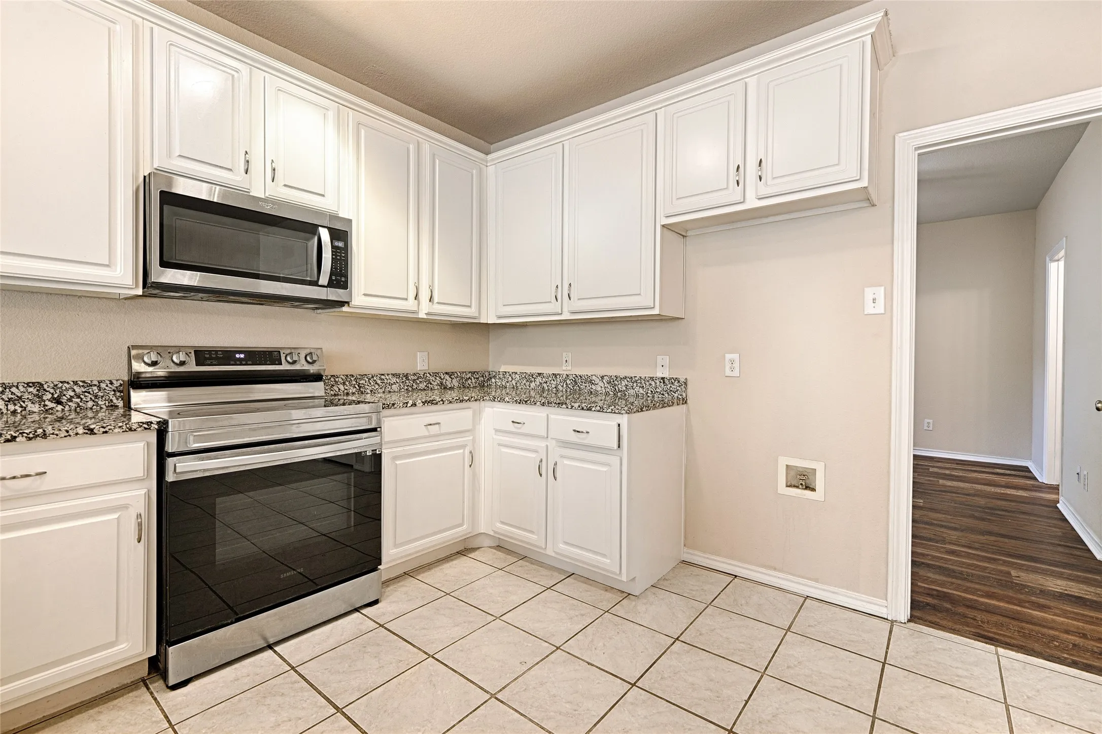 8659 Kitchen