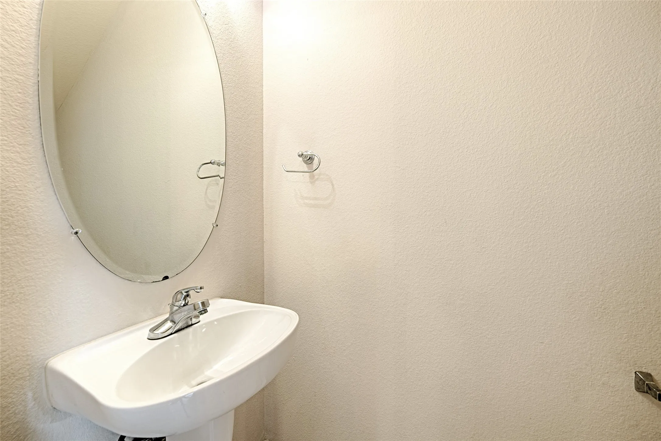 8659 1/2 bath