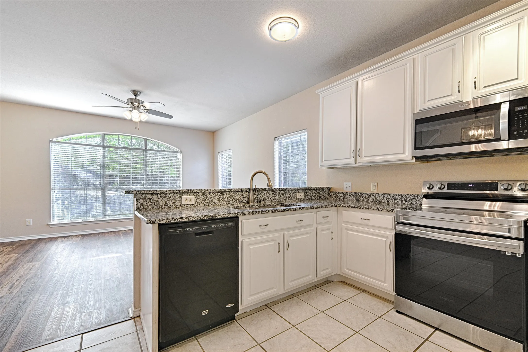 8659 Kitchen
