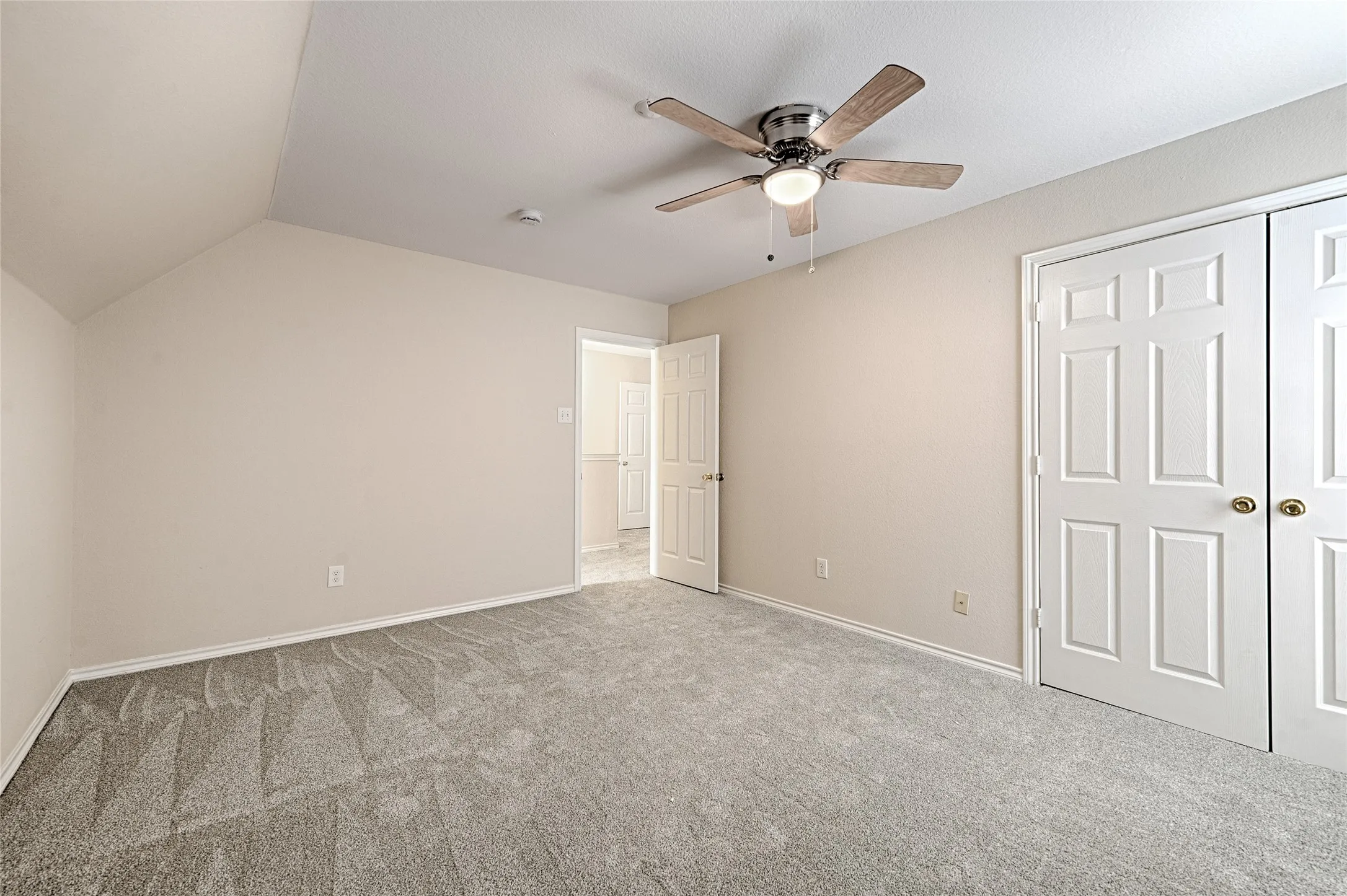 8661 Holly Bedroom
