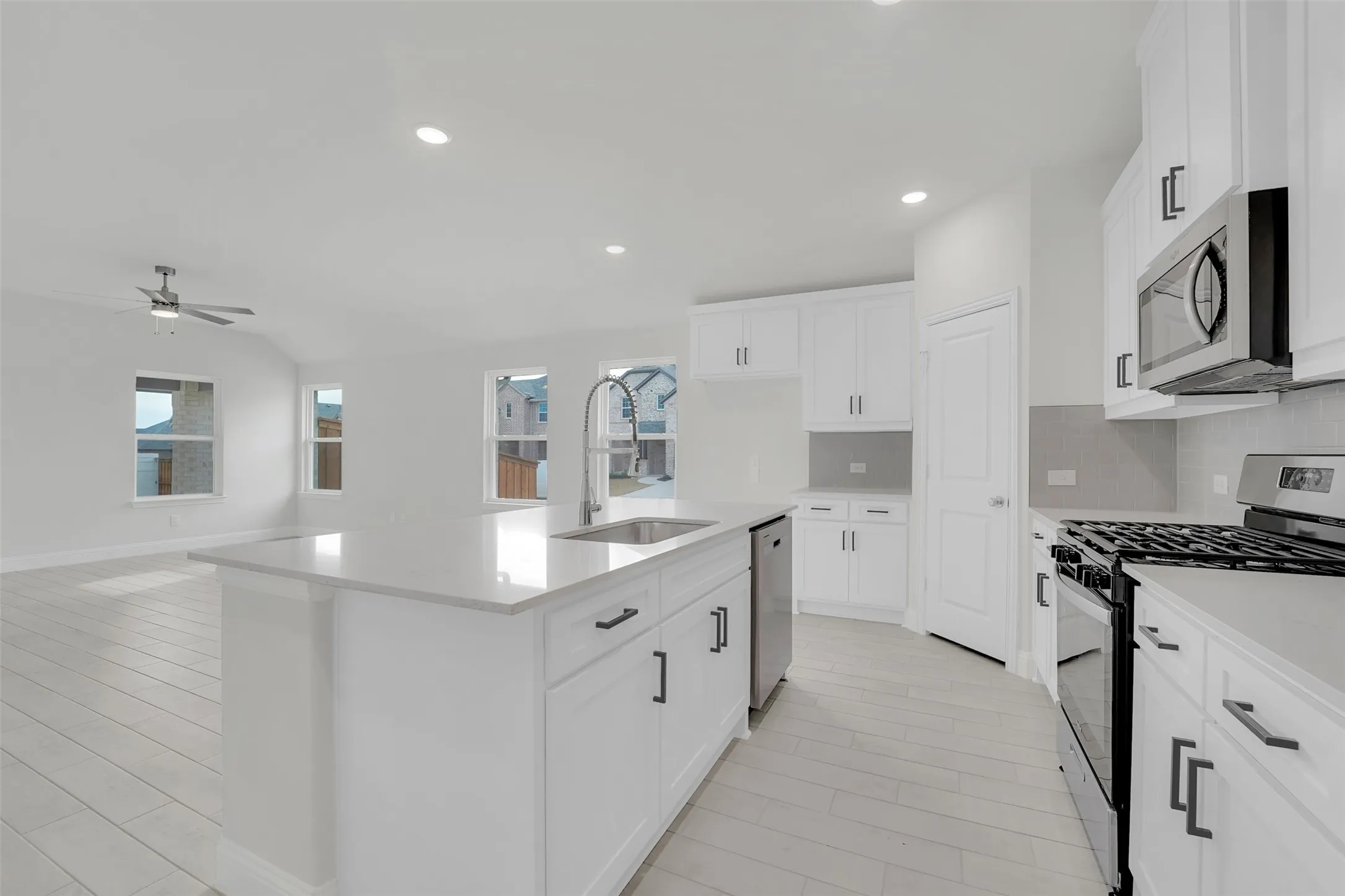 Single Family Residence For Rent in Collin County , 2901 Cantoni Creek, Princeton, Texas 75407, 4 Bedroom, 2 Bathroom, 2 Garage spaces, 1,992 Sqft, built in 2024, mls#21380548, Real Estate Agent in Princeton, Homes For Rent in Collin county, Homes For Rent in Princeton, Realtor in Princeton Texas, Real Estate Brokerage Independent Realty Texas, Luminita Cordes Realtor