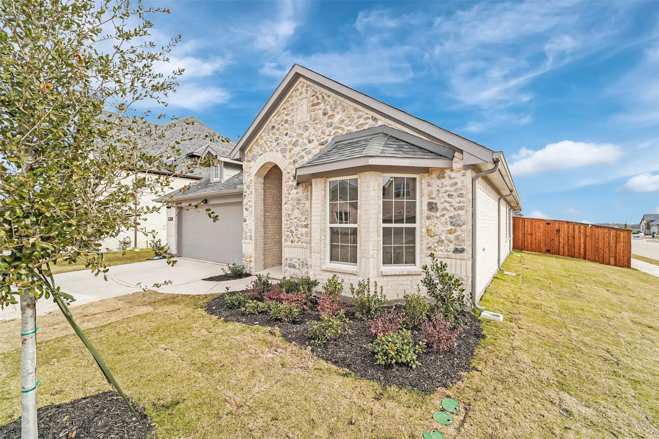 Single Family Residence For Rent in Collin County , 2901 Cantoni Creek, Princeton, Texas 75407, 4 Bedroom, 2 Bathroom, 2 Garage spaces, 1,992 Sqft, built in 2024, mls#21380548, Real Estate Agent in Princeton, Homes For Rent in Collin county, Homes For Rent in Princeton, Realtor in Princeton Texas, Real Estate Brokerage Independent Realty Texas, Luminita Cordes Realtor