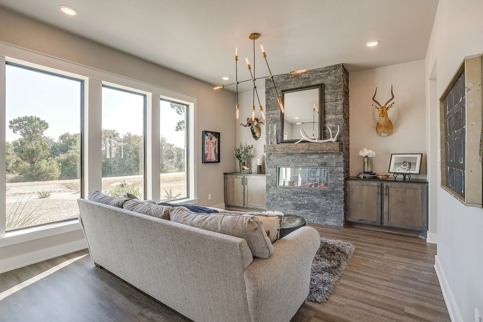 Single Family Residence For Sale in Johnson County , 8104 Leven Links Street, Cleburne, Texas 76033, 3 Bedroom, 3 Bathroom, 3 Garage spaces, 3,490 Sqft, built in 2023, mls#21380240, Real Estate Agent in Cleburne, Homes For Sale in Johnson county, Homes For Sale in Cleburne, Realtor in Cleburne Texas, Real Estate Brokerage Independent Realty Texas, Luminita Cordes Realtor