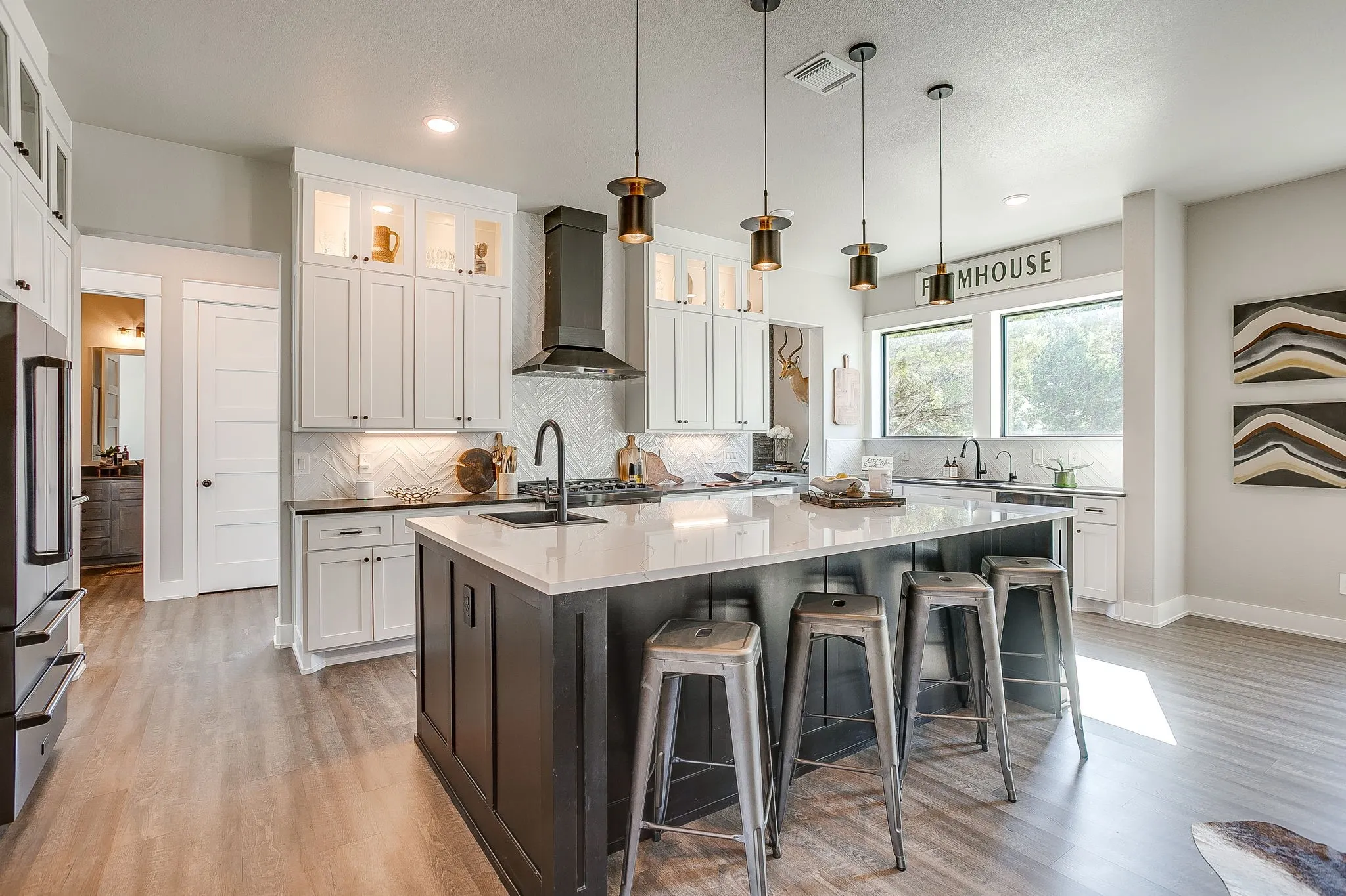 Single Family Residence For Sale in Johnson County , 8104 Leven Links Street, Cleburne, Texas 76033, 3 Bedroom, 3 Bathroom, 3 Garage spaces, 3,490 Sqft, built in 2023, mls#21380240, Real Estate Agent in Cleburne, Homes For Sale in Johnson county, Homes For Sale in Cleburne, Realtor in Cleburne Texas, Real Estate Brokerage Independent Realty Texas, Luminita Cordes Realtor