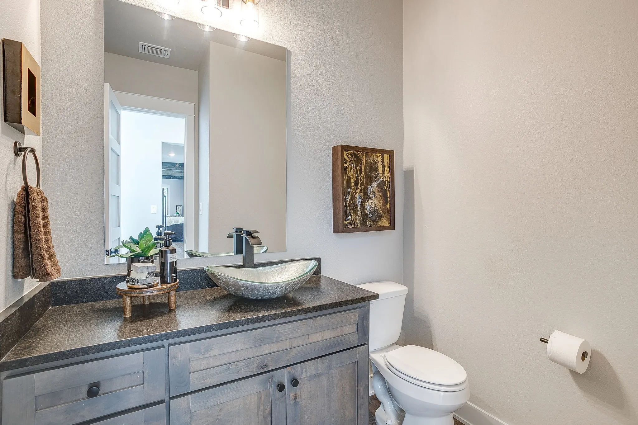 Single Family Residence For Sale in Johnson County , 8104 Leven Links Street, Cleburne, Texas 76033, 3 Bedroom, 3 Bathroom, 3 Garage spaces, 3,490 Sqft, built in 2023, mls#21380240, Real Estate Agent in Cleburne, Homes For Sale in Johnson county, Homes For Sale in Cleburne, Realtor in Cleburne Texas, Real Estate Brokerage Independent Realty Texas, Luminita Cordes Realtor