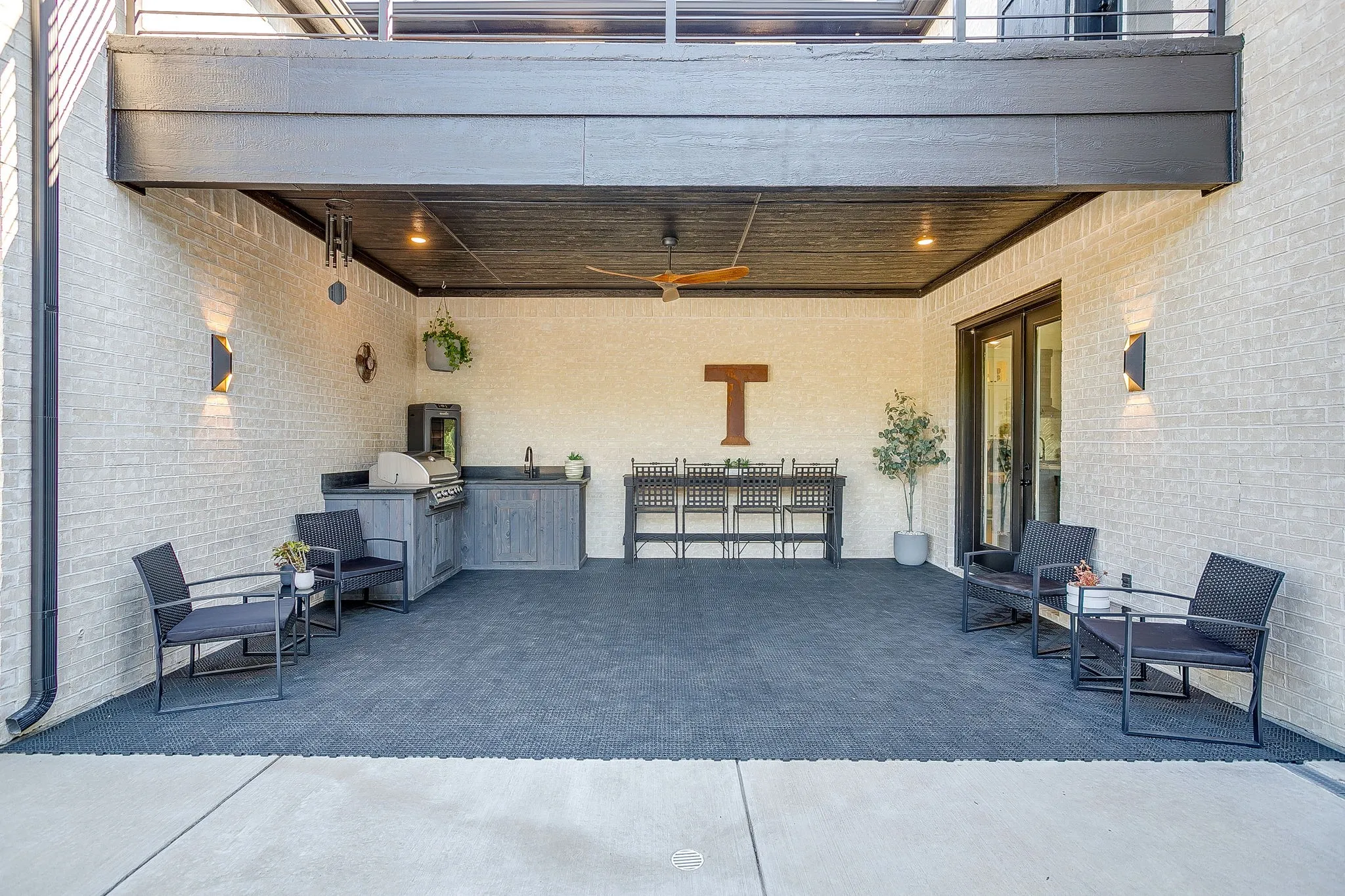 Single Family Residence For Sale in Johnson County , 8104 Leven Links Street, Cleburne, Texas 76033, 3 Bedroom, 3 Bathroom, 3 Garage spaces, 3,490 Sqft, built in 2023, mls#21380240, Real Estate Agent in Cleburne, Homes For Sale in Johnson county, Homes For Sale in Cleburne, Realtor in Cleburne Texas, Real Estate Brokerage Independent Realty Texas, Luminita Cordes Realtor