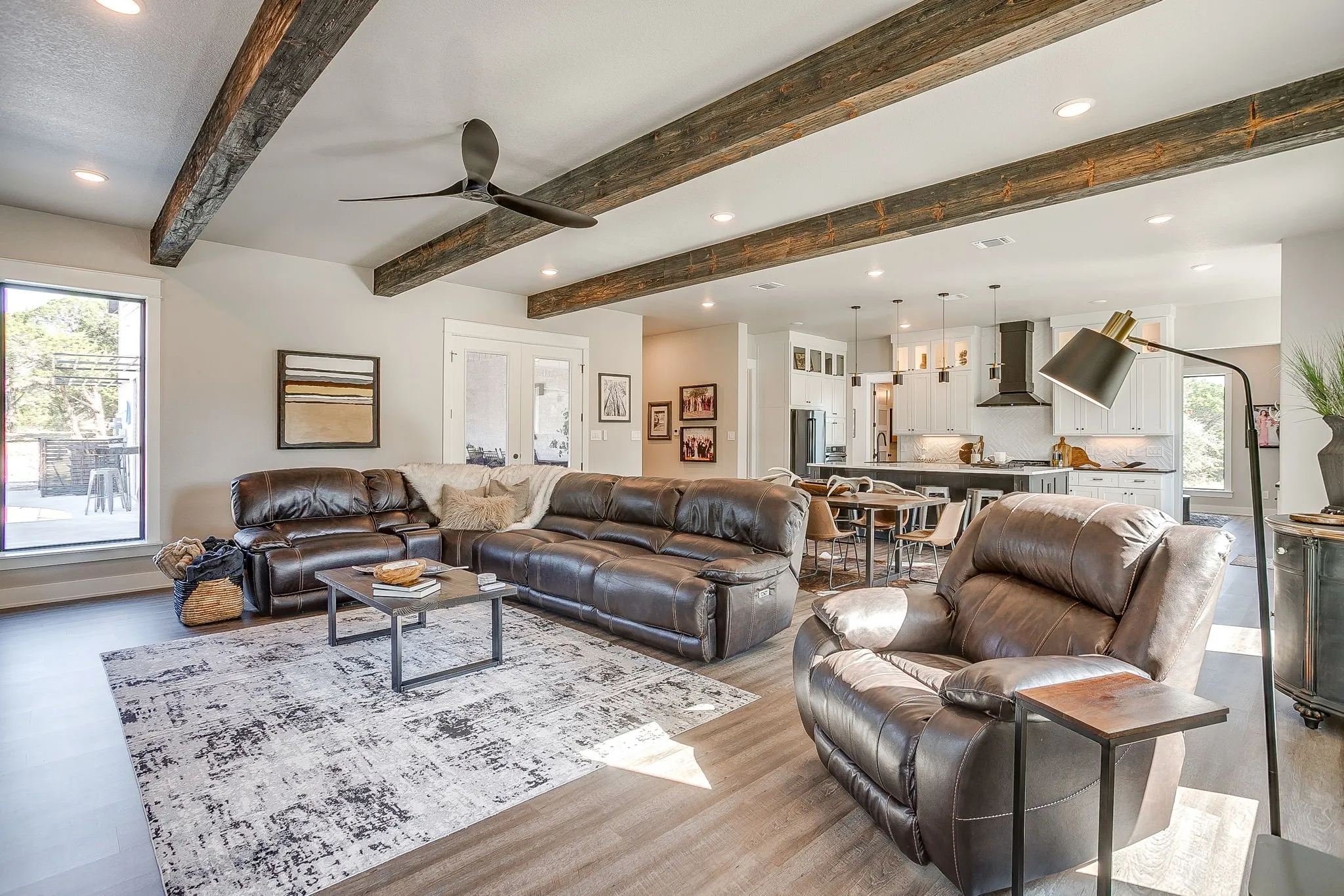 Single Family Residence For Sale in Johnson County , 8104 Leven Links Street, Cleburne, Texas 76033, 3 Bedroom, 3 Bathroom, 3 Garage spaces, 3,490 Sqft, built in 2023, mls#21380240, Real Estate Agent in Cleburne, Homes For Sale in Johnson county, Homes For Sale in Cleburne, Realtor in Cleburne Texas, Real Estate Brokerage Independent Realty Texas, Luminita Cordes Realtor
