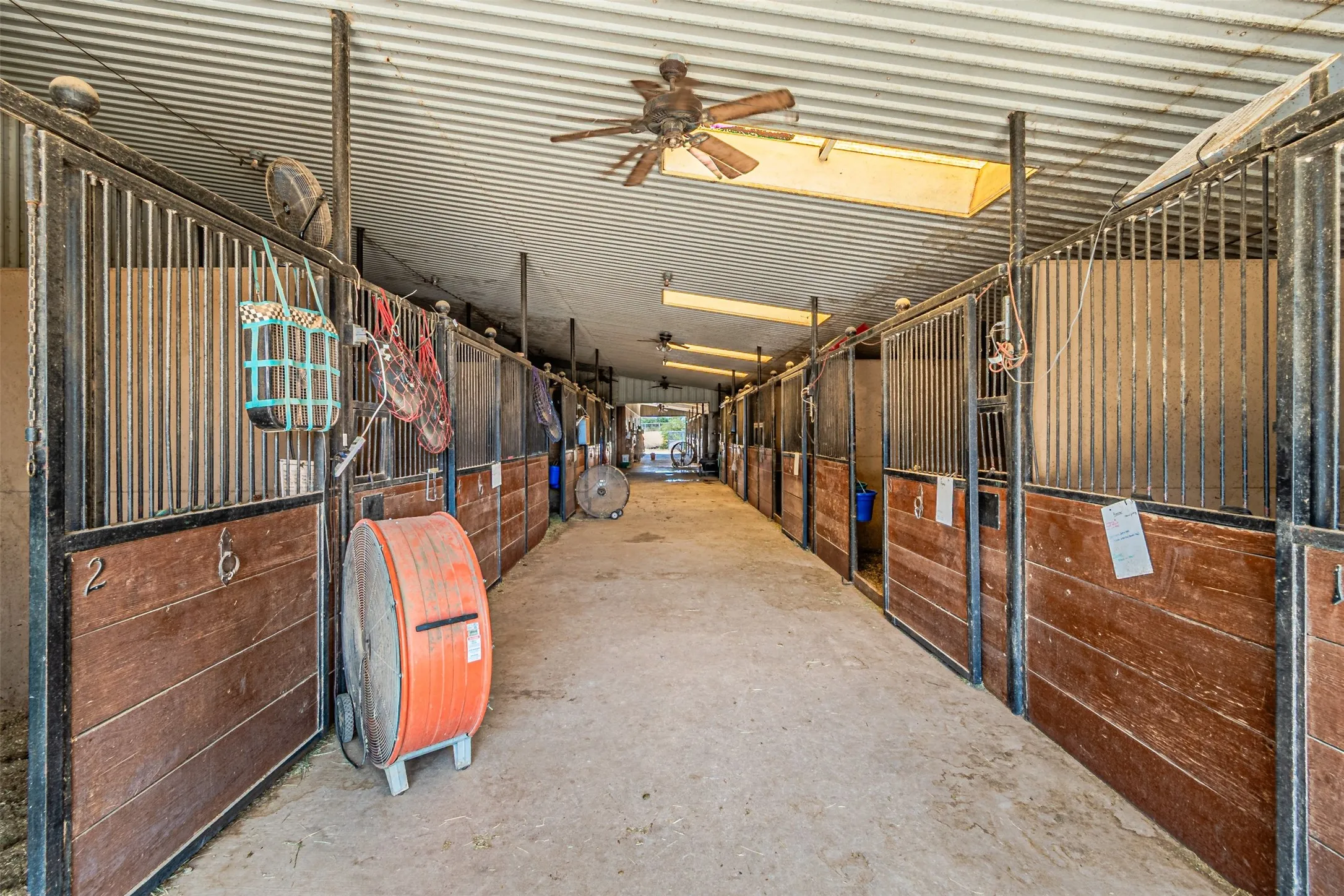 Farm For Sale in Denton County , 12146 FM2450 Highway, Sanger, Texas 76266, 3 Bedroom, 3 Bathroom, 2 Garage spaces, 1,500 Sqft, built in 1987, mls#21369820, Real Estate Agent in Sanger, Homes For Sale in Denton county, Homes For Sale in Sanger, Realtor in Sanger Texas, Real Estate Brokerage Independent Realty Texas, Luminita Cordes Realtor