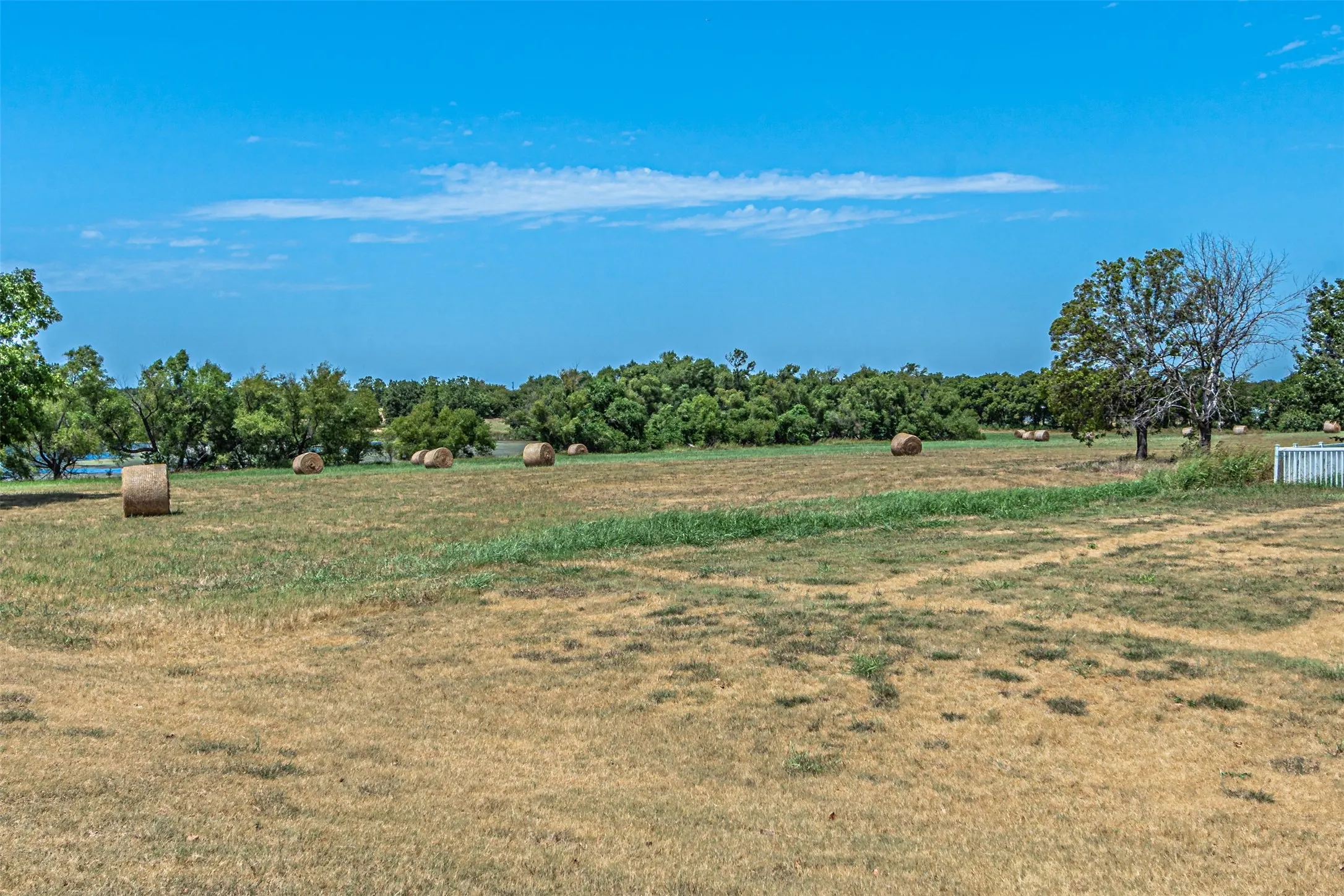 Farm For Sale in Denton County , 12146 FM2450 Highway, Sanger, Texas 76266, 3 Bedroom, 3 Bathroom, 2 Garage spaces, 1,500 Sqft, built in 1987, mls#21369820, Real Estate Agent in Sanger, Homes For Sale in Denton county, Homes For Sale in Sanger, Realtor in Sanger Texas, Real Estate Brokerage Independent Realty Texas, Luminita Cordes Realtor