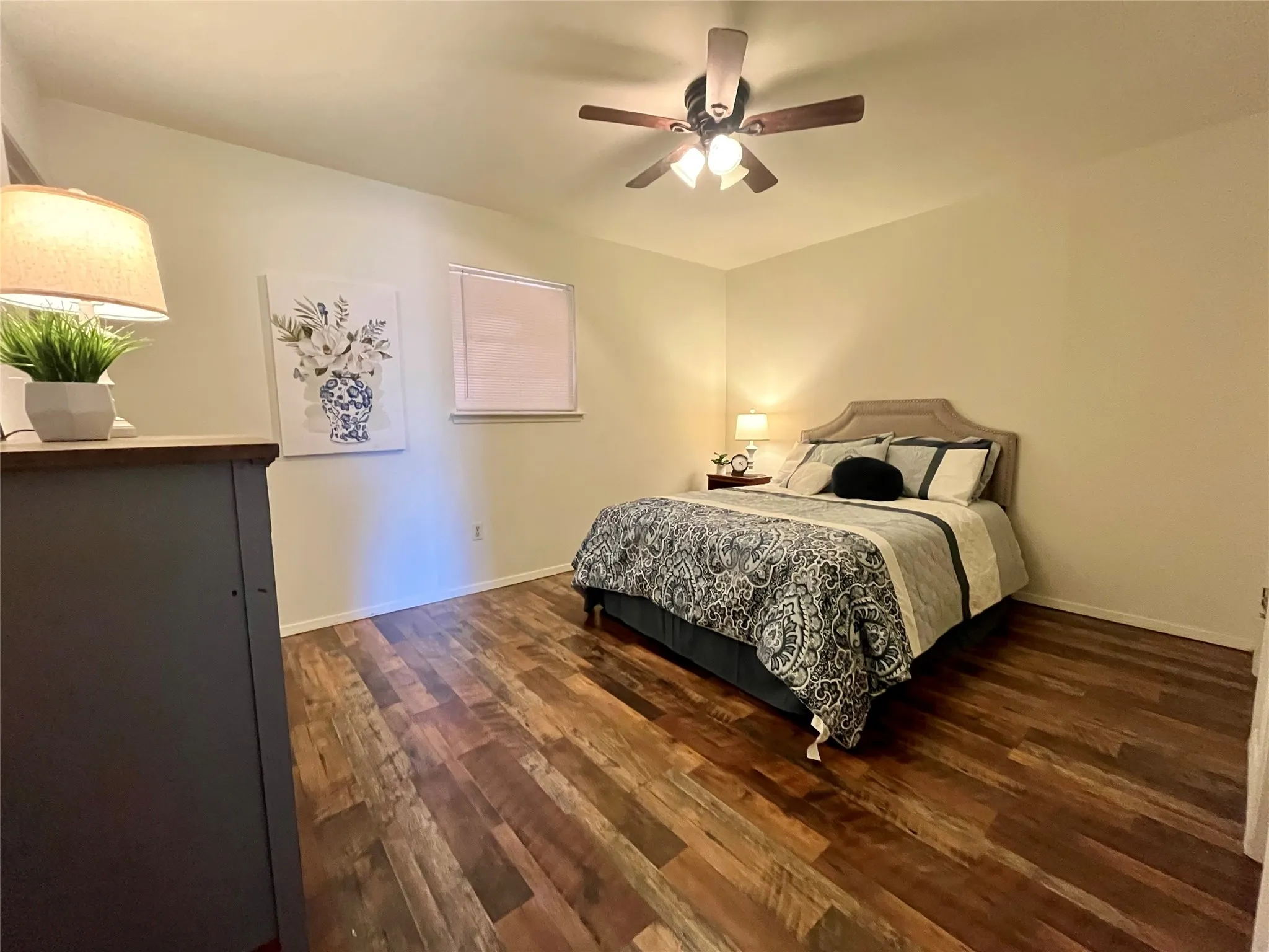 Single Family Residence For Rent in Taylor County , 206 Taylor, Merkel, Texas 79536, 3 Bedroom, 2 Bathroom, 1 Garage spaces, 1,085 Sqft, built in 1981, mls#21380539, Real Estate Agent in Merkel, Homes For Rent in Taylor county, Homes For Rent in Merkel, Realtor in Merkel Texas, Real Estate Brokerage Independent Realty Texas, Luminita Cordes Realtor