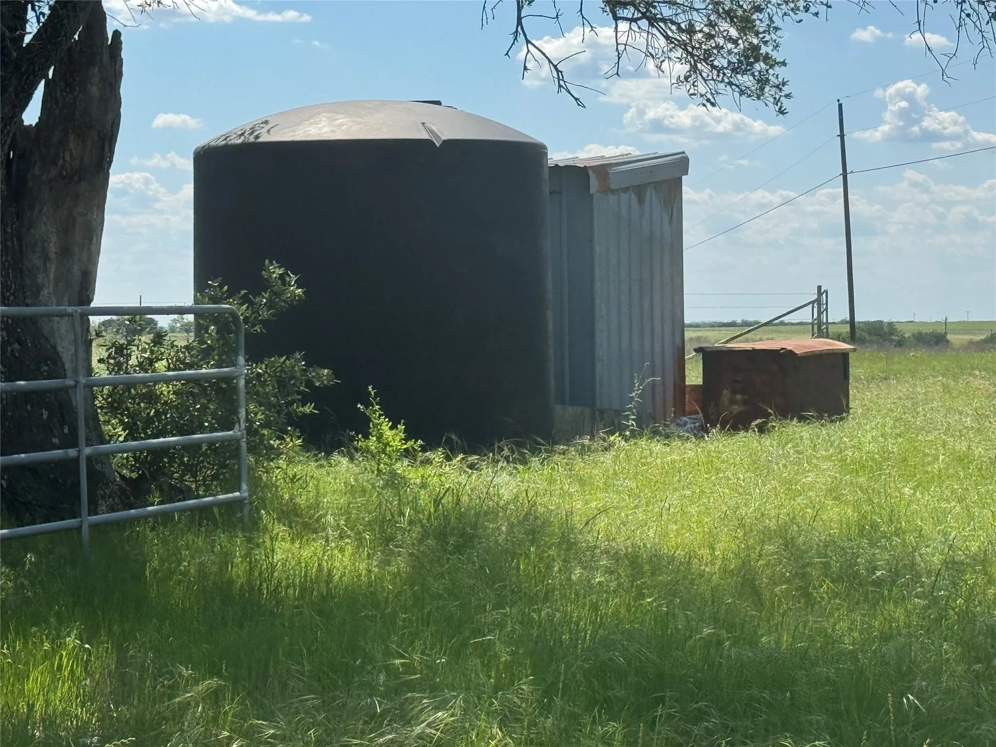 Ranch For Sale in Bosque County , 1806 County Road 2425, Iredell, Texas 76649, 0, 0, Garage spaces, 0 Sqft, built in 1965, mls#21380589, Real Estate Agent in Iredell, Homes For Sale in Bosque county, Homes For Sale in Iredell, Realtor in Iredell Texas, Real Estate Brokerage Independent Realty Texas, Luminita Cordes Realtor