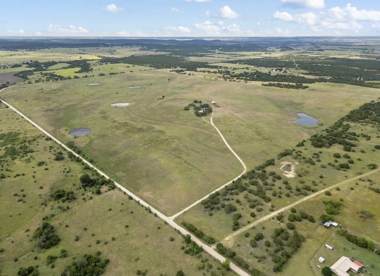 Ranch For Sale in Bosque County , 1806 County Road 2425, Iredell, Texas 76649, 0, 0, Garage spaces, 0 Sqft, built in 1965, mls#21380589, Real Estate Agent in Iredell, Homes For Sale in Bosque county, Homes For Sale in Iredell, Realtor in Iredell Texas, Real Estate Brokerage Independent Realty Texas, Luminita Cordes Realtor
