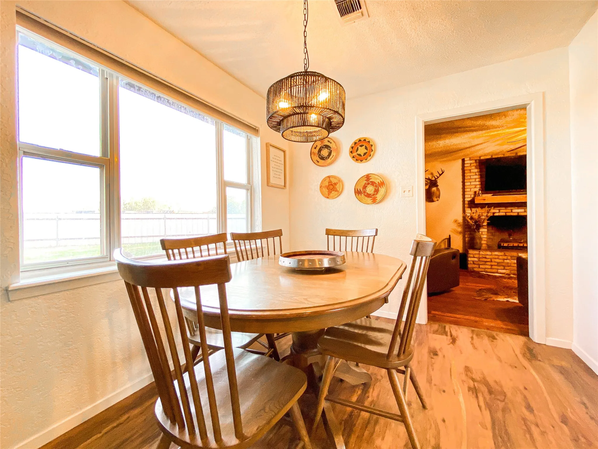 Single Family Residence For Sale in Nolan County , 309 County Road 370, Sweetwater, Texas 79556, 3 Bedroom, 2 Bathroom, 2 Garage spaces, 1,710 Sqft, built in 1986, mls#21375320, Real Estate Agent in Sweetwater, Homes For Sale in Nolan county, Homes For Sale in Sweetwater, Realtor in Sweetwater Texas, Real Estate Brokerage Independent Realty Texas, Luminita Cordes Realtor