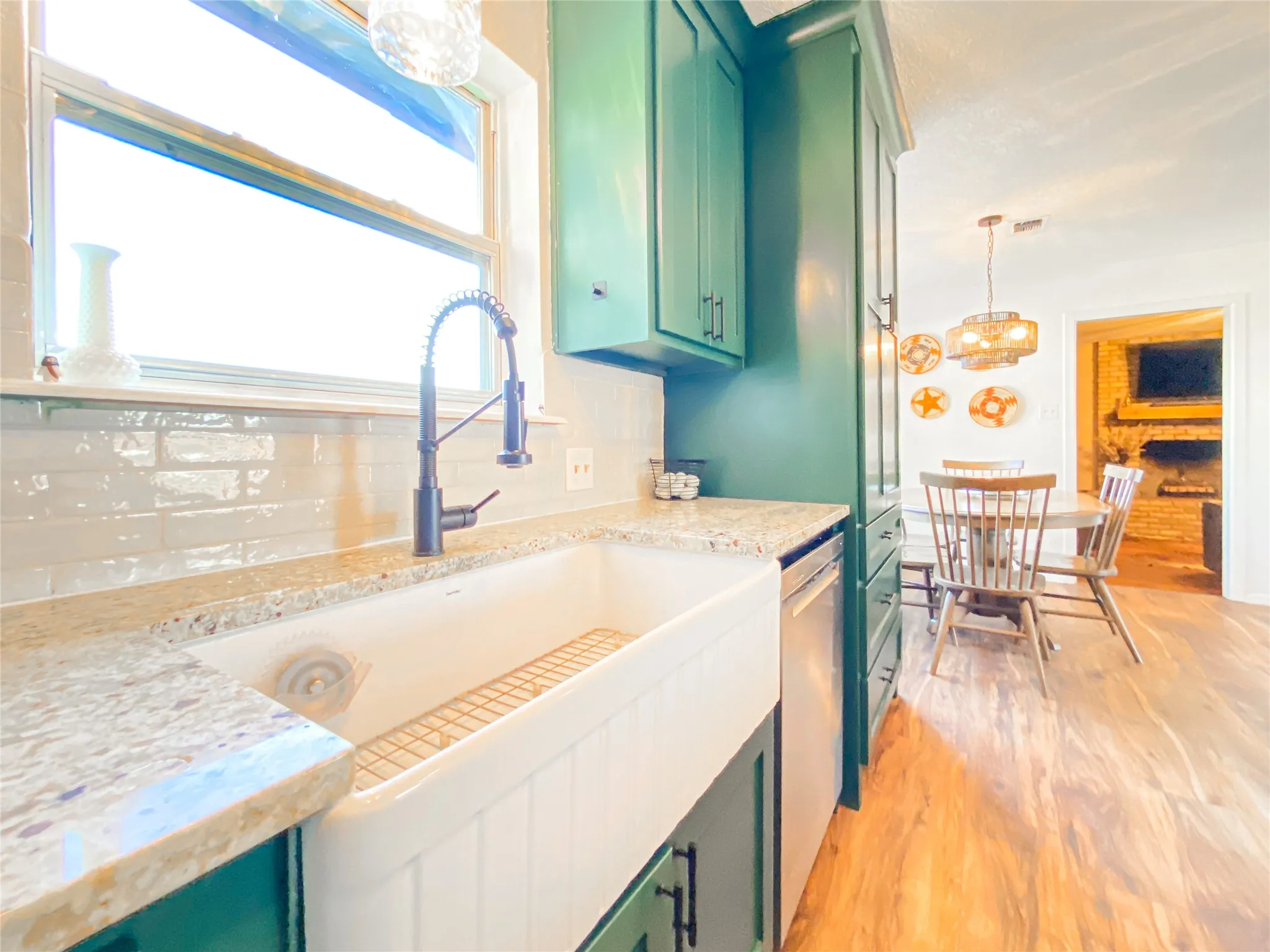 Single Family Residence For Sale in Nolan County , 309 County Road 370, Sweetwater, Texas 79556, 3 Bedroom, 2 Bathroom, 2 Garage spaces, 1,710 Sqft, built in 1986, mls#21375320, Real Estate Agent in Sweetwater, Homes For Sale in Nolan county, Homes For Sale in Sweetwater, Realtor in Sweetwater Texas, Real Estate Brokerage Independent Realty Texas, Luminita Cordes Realtor