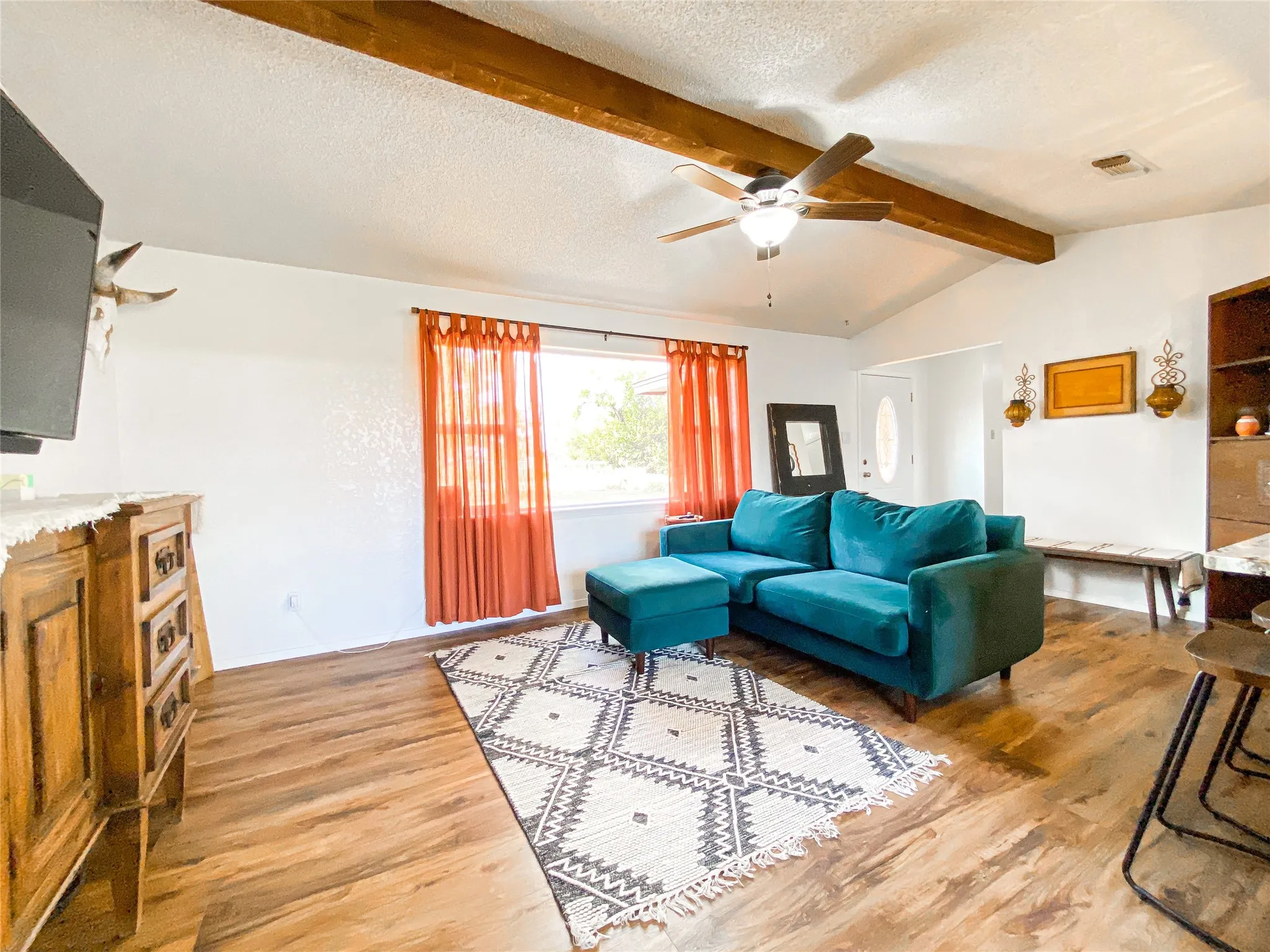 Single Family Residence For Sale in Nolan County , 309 County Road 370, Sweetwater, Texas 79556, 3 Bedroom, 2 Bathroom, 2 Garage spaces, 1,710 Sqft, built in 1986, mls#21375320, Real Estate Agent in Sweetwater, Homes For Sale in Nolan county, Homes For Sale in Sweetwater, Realtor in Sweetwater Texas, Real Estate Brokerage Independent Realty Texas, Luminita Cordes Realtor