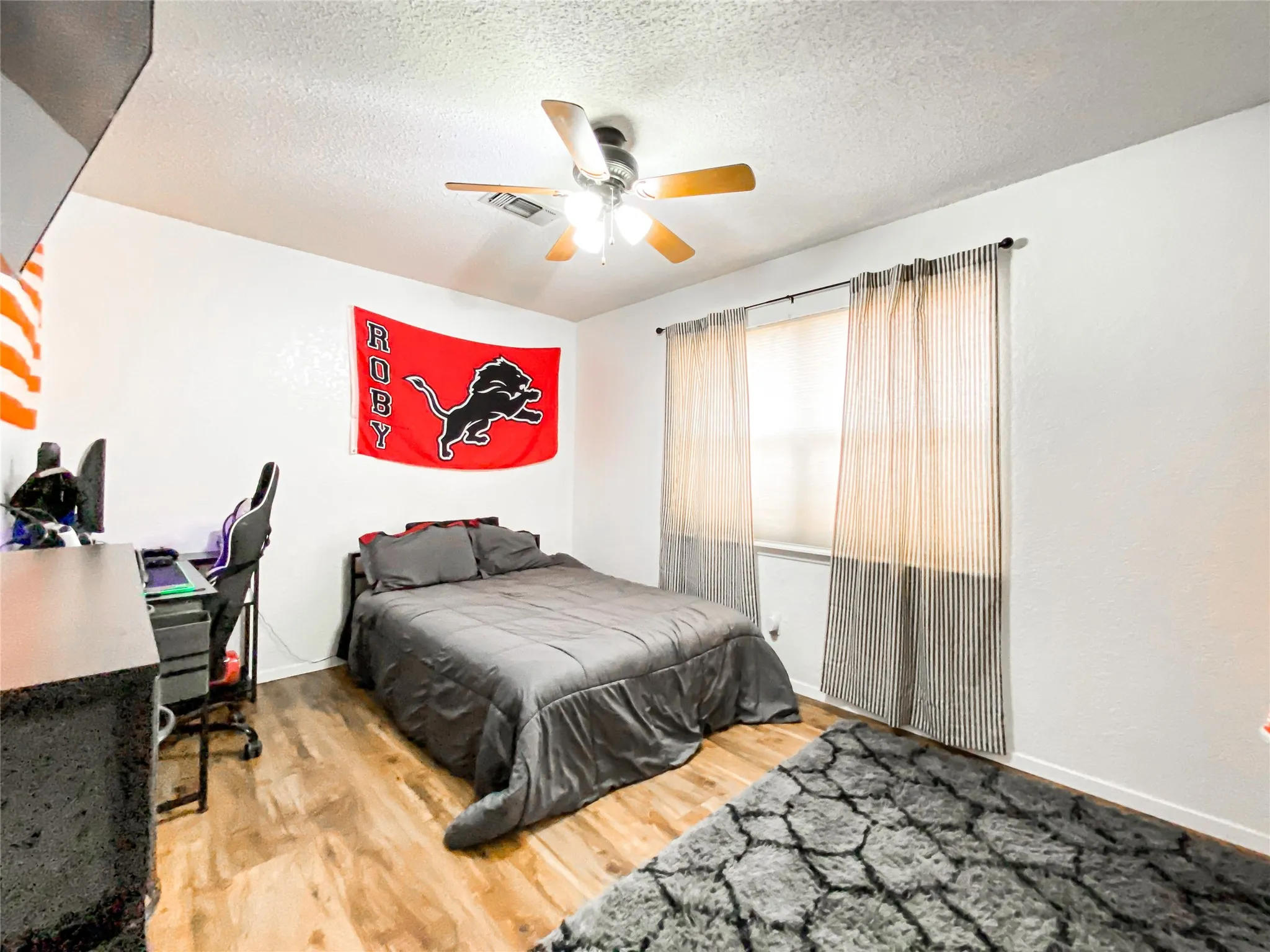 Single Family Residence For Sale in Nolan County , 309 County Road 370, Sweetwater, Texas 79556, 3 Bedroom, 2 Bathroom, 2 Garage spaces, 1,710 Sqft, built in 1986, mls#21375320, Real Estate Agent in Sweetwater, Homes For Sale in Nolan county, Homes For Sale in Sweetwater, Realtor in Sweetwater Texas, Real Estate Brokerage Independent Realty Texas, Luminita Cordes Realtor