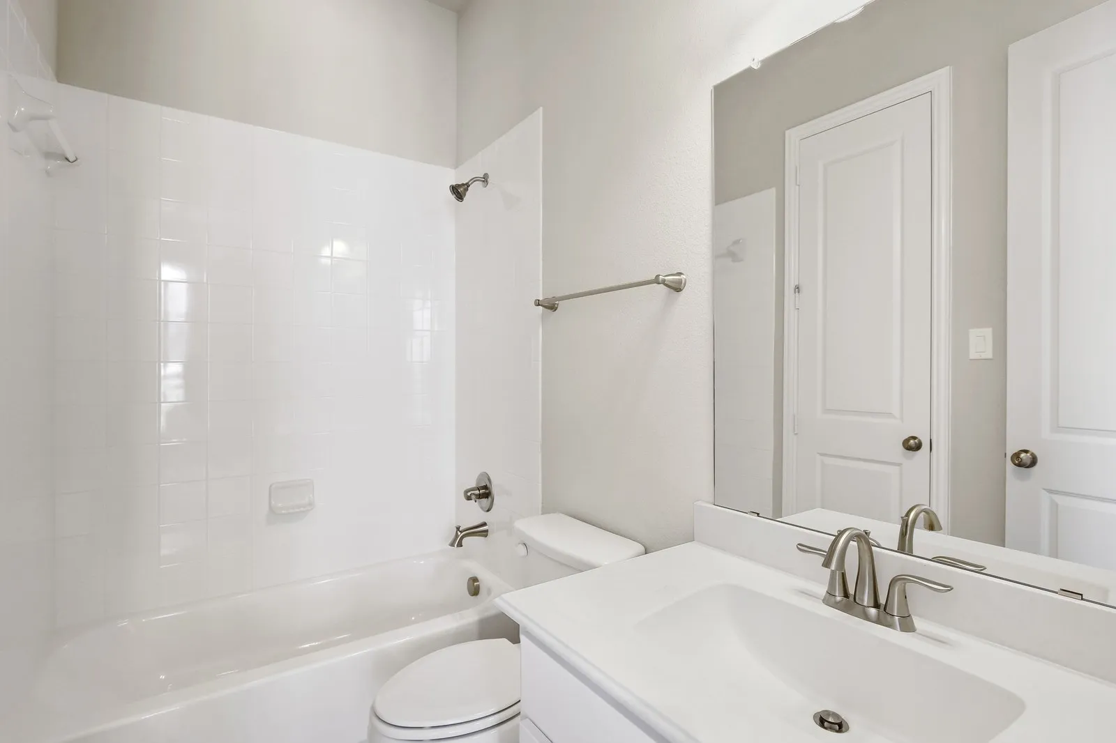Single Family Residence For Rent in Denton County , 8336 RICHMOND, The Colony, Texas 75056, 4 Bedroom, 5 Bathroom, 2 Garage spaces, 3,518 Sqft, built in 2017, mls#21380598, Real Estate Agent in The Colony, Homes For Rent in Denton county, Homes For Rent in The Colony, Realtor in The Colony Texas, Real Estate Brokerage Independent Realty Texas, Luminita Cordes Realtor