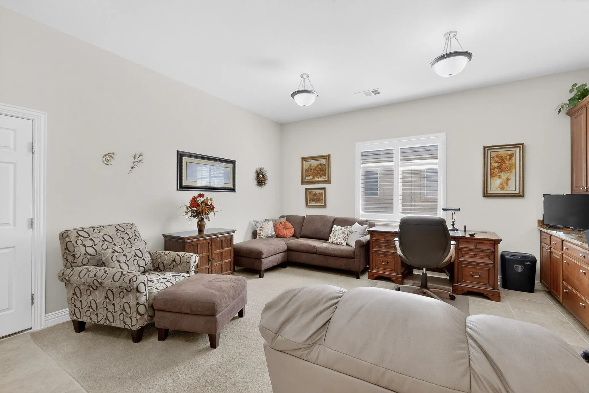 Single Family Residence For Sale in Denton County , 8708 Sarasota, Denton, Texas 76207, 2 Bedroom, 3 Bathroom, 3 Garage spaces, 2,752 Sqft, built in 2010, mls#21380251, Real Estate Agent in Denton, Homes For Sale in Denton county, Homes For Sale in Denton, Realtor in Denton Texas, Real Estate Brokerage Independent Realty Texas, Luminita Cordes Realtor