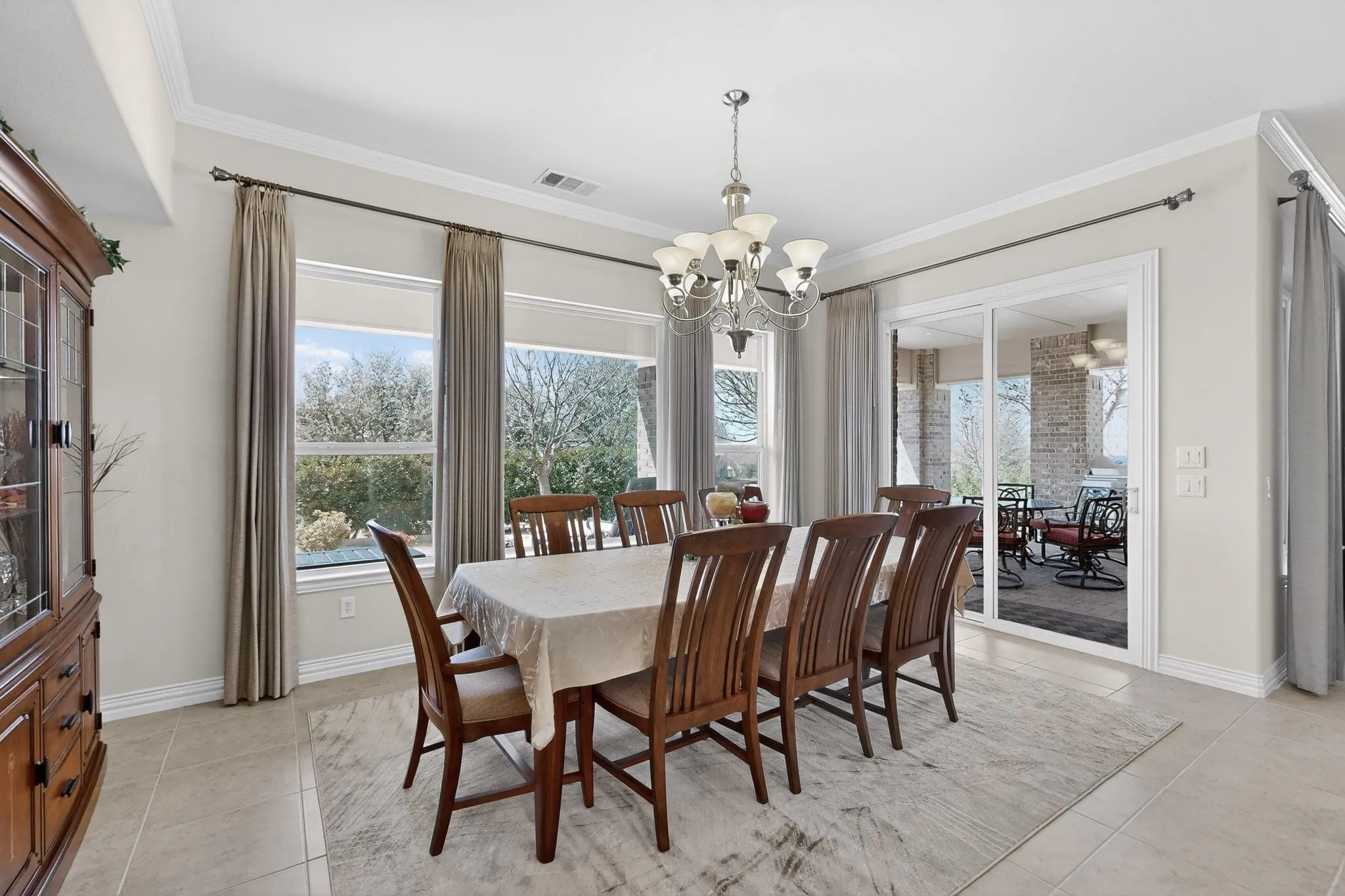 Single Family Residence For Sale in Denton County , 8708 Sarasota, Denton, Texas 76207, 2 Bedroom, 3 Bathroom, 3 Garage spaces, 2,752 Sqft, built in 2010, mls#21380251, Real Estate Agent in Denton, Homes For Sale in Denton county, Homes For Sale in Denton, Realtor in Denton Texas, Real Estate Brokerage Independent Realty Texas, Luminita Cordes Realtor