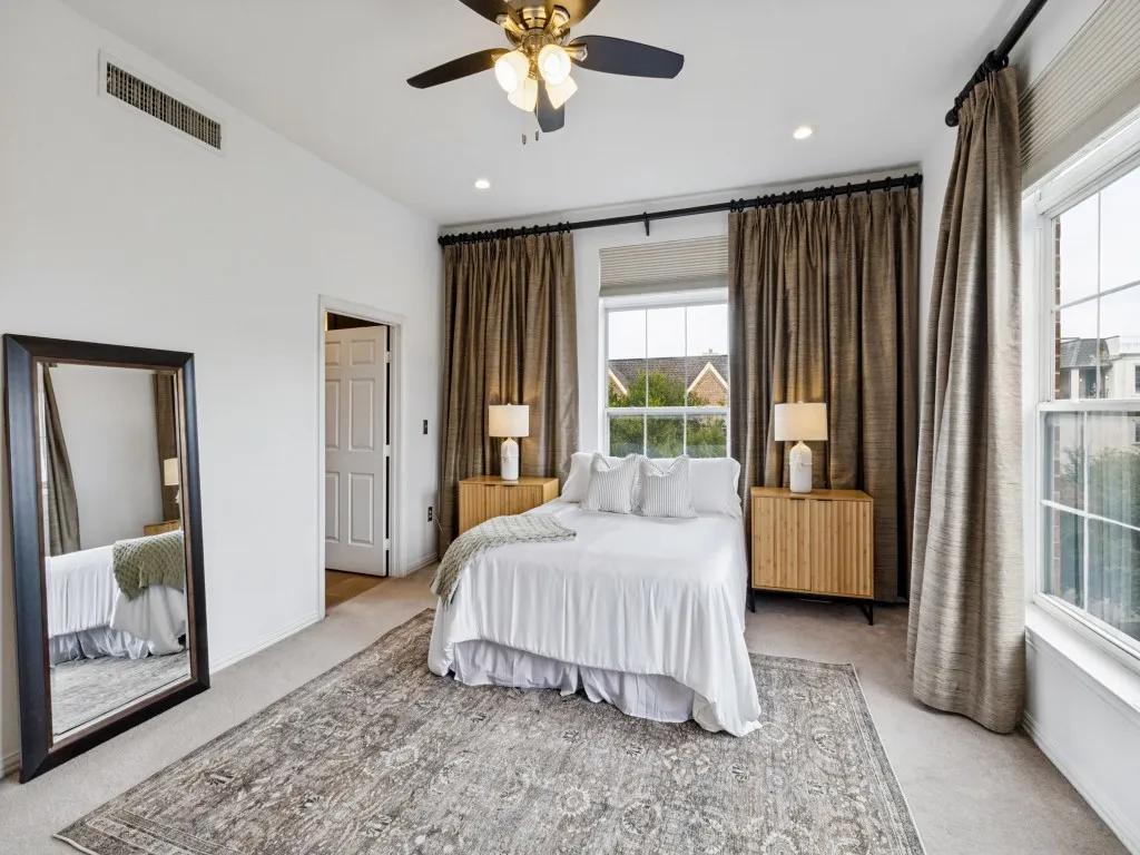 Condominium For Sale in Dallas County , 2305 Worthington Street 206A, Dallas, Texas 75204, 3 Bedroom, 2 Bathroom, 2 Garage spaces, 1,706 Sqft, built in 1999, mls#21378982, Real Estate Agent in Dallas, Homes For Sale in Dallas county, Homes For Sale in Dallas, Realtor in Dallas Texas, Real Estate Brokerage Independent Realty Texas, Luminita Cordes Realtor