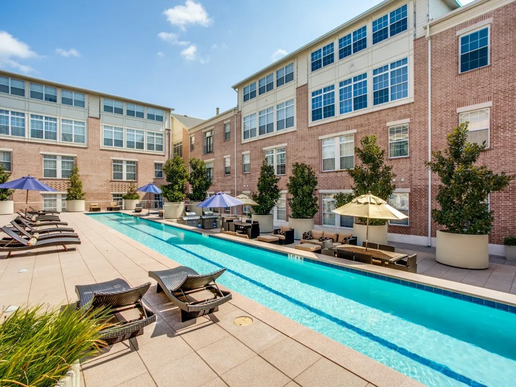 Condominium For Sale in Dallas County , 2305 Worthington Street 206A, Dallas, Texas 75204, 3 Bedroom, 2 Bathroom, 2 Garage spaces, 1,706 Sqft, built in 1999, mls#21378982, Real Estate Agent in Dallas, Homes For Sale in Dallas county, Homes For Sale in Dallas, Realtor in Dallas Texas, Real Estate Brokerage Independent Realty Texas, Luminita Cordes Realtor