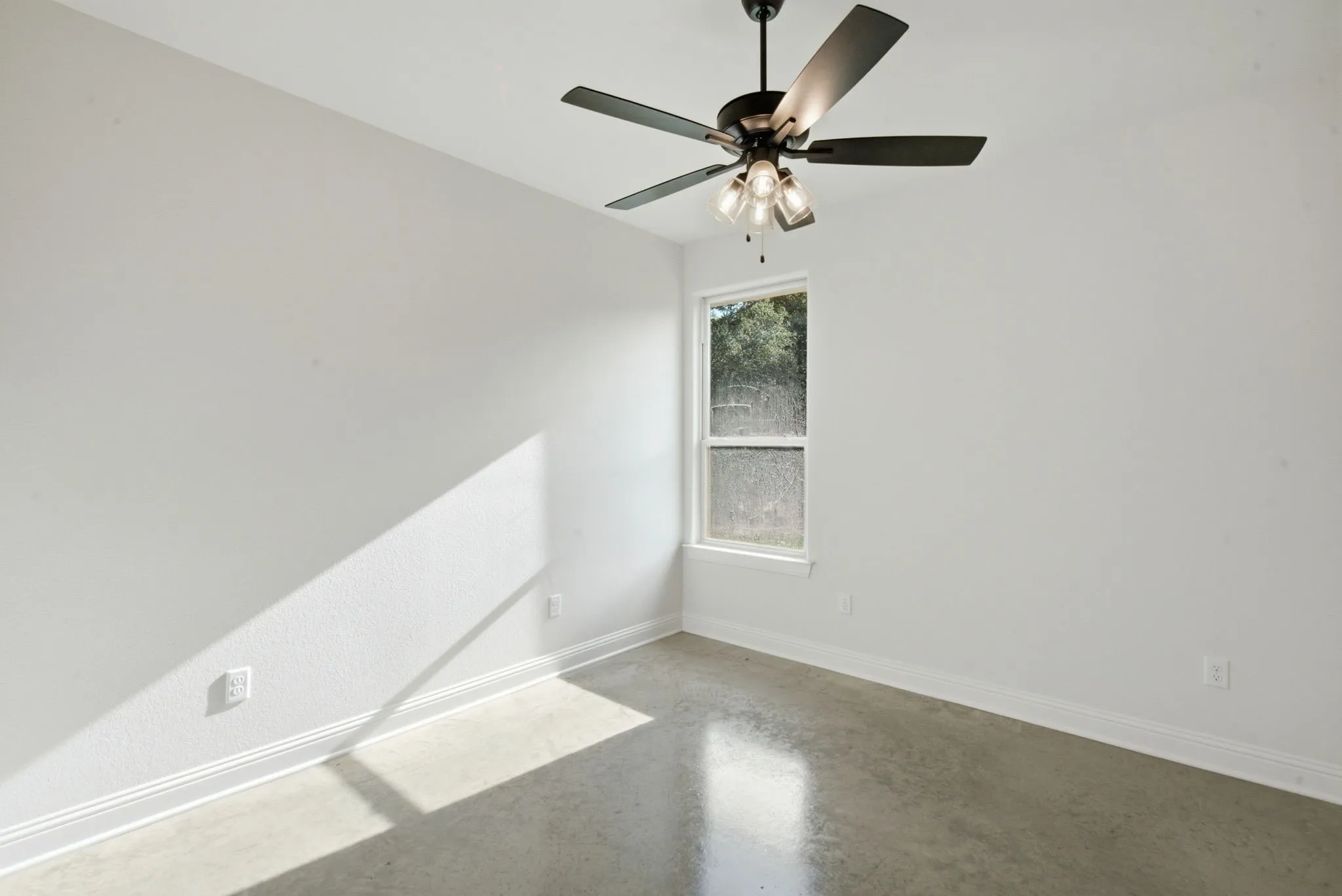 Single Family Residence For Sale in Parker County , 209 Waterford Drive, Weatherford, Texas 76086, 3 Bedroom, 2 Bathroom, 2 Garage spaces, 1,917 Sqft, built in 2026, mls#21380551, Real Estate Agent in Weatherford, Homes For Sale in Parker county, Homes For Sale in Weatherford, Realtor in Weatherford Texas, Real Estate Brokerage Independent Realty Texas, Luminita Cordes Realtor