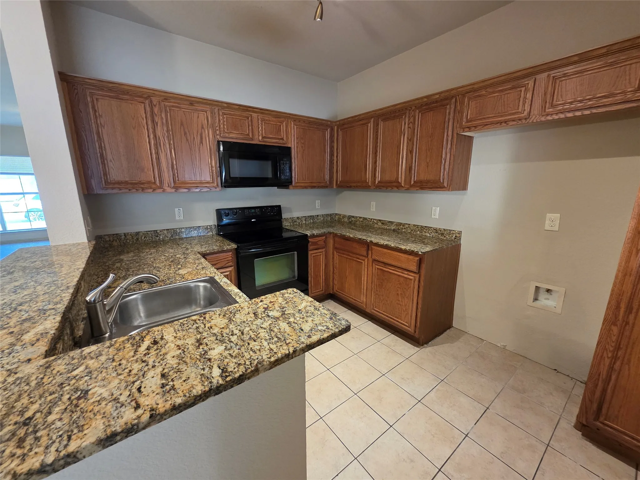 Townhouse For Rent in Dallas County , 2384 Calendar Court, Grand Prairie, Texas 75050, 4 Bedroom, 2 Bathroom, 2 Garage spaces, 1,756 Sqft, built in 2017, mls#21380610, Real Estate Agent in Grand Prairie, Homes For Rent in Dallas county, Homes For Rent in Grand Prairie, Realtor in Grand Prairie Texas, Real Estate Brokerage Independent Realty Texas, Luminita Cordes Realtor