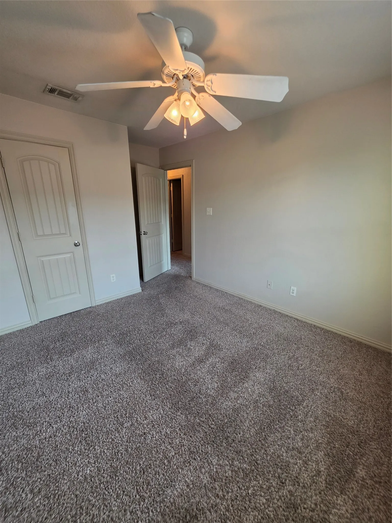 Townhouse For Rent in Dallas County , 2384 Calendar Court, Grand Prairie, Texas 75050, 4 Bedroom, 2 Bathroom, 2 Garage spaces, 1,756 Sqft, built in 2017, mls#21380610, Real Estate Agent in Grand Prairie, Homes For Rent in Dallas county, Homes For Rent in Grand Prairie, Realtor in Grand Prairie Texas, Real Estate Brokerage Independent Realty Texas, Luminita Cordes Realtor