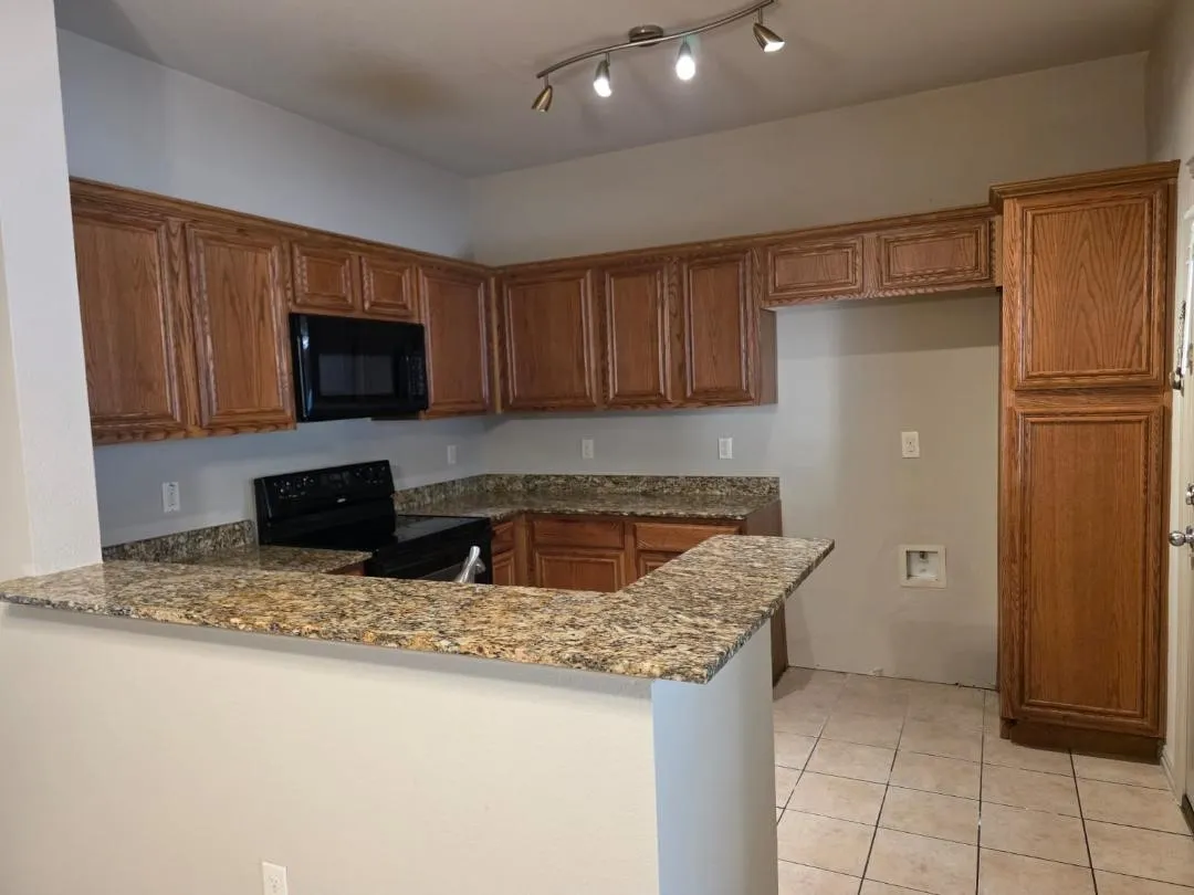 Townhouse For Rent in Dallas County , 2384 Calendar Court, Grand Prairie, Texas 75050, 4 Bedroom, 2 Bathroom, 2 Garage spaces, 1,756 Sqft, built in 2017, mls#21380610, Real Estate Agent in Grand Prairie, Homes For Rent in Dallas county, Homes For Rent in Grand Prairie, Realtor in Grand Prairie Texas, Real Estate Brokerage Independent Realty Texas, Luminita Cordes Realtor