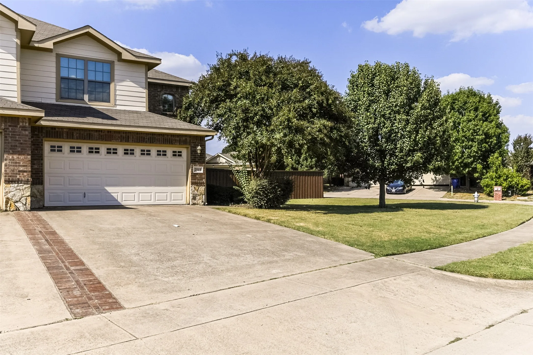 Duplex For Rent in Tarrant County , 2515 Sedona Street, Mansfield, Texas 76063, 3 Bedroom, 3 Bathroom, 2 Garage spaces, 1,298 Sqft, built in 2011, mls#21380620, Real Estate Agent in Mansfield, Homes For Rent in Tarrant county, Homes For Rent in Mansfield, Realtor in Mansfield Texas, Real Estate Brokerage Independent Realty Texas, Luminita Cordes Realtor