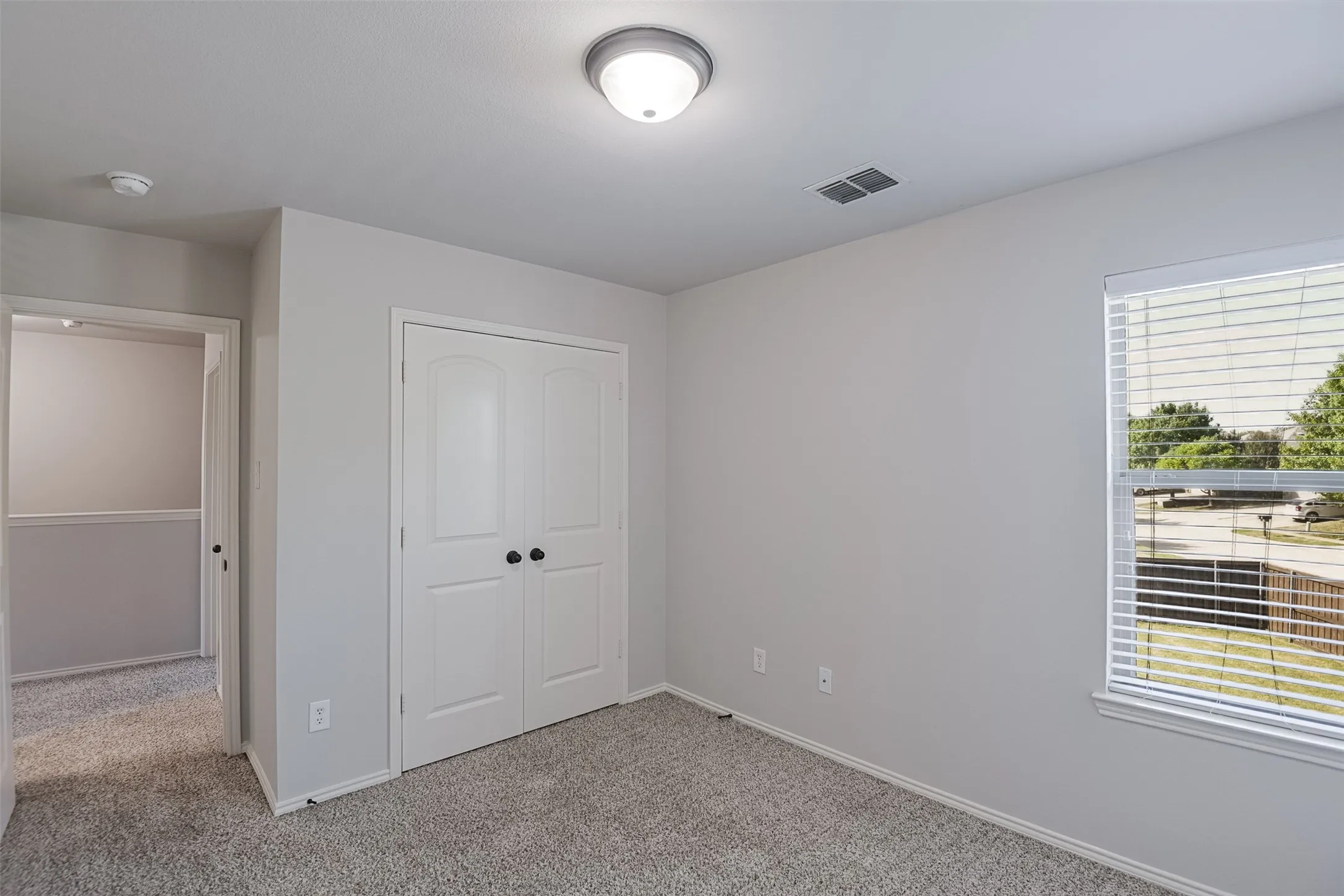 Duplex For Rent in Tarrant County , 2515 Sedona Street, Mansfield, Texas 76063, 3 Bedroom, 3 Bathroom, 2 Garage spaces, 1,298 Sqft, built in 2011, mls#21380620, Real Estate Agent in Mansfield, Homes For Rent in Tarrant county, Homes For Rent in Mansfield, Realtor in Mansfield Texas, Real Estate Brokerage Independent Realty Texas, Luminita Cordes Realtor