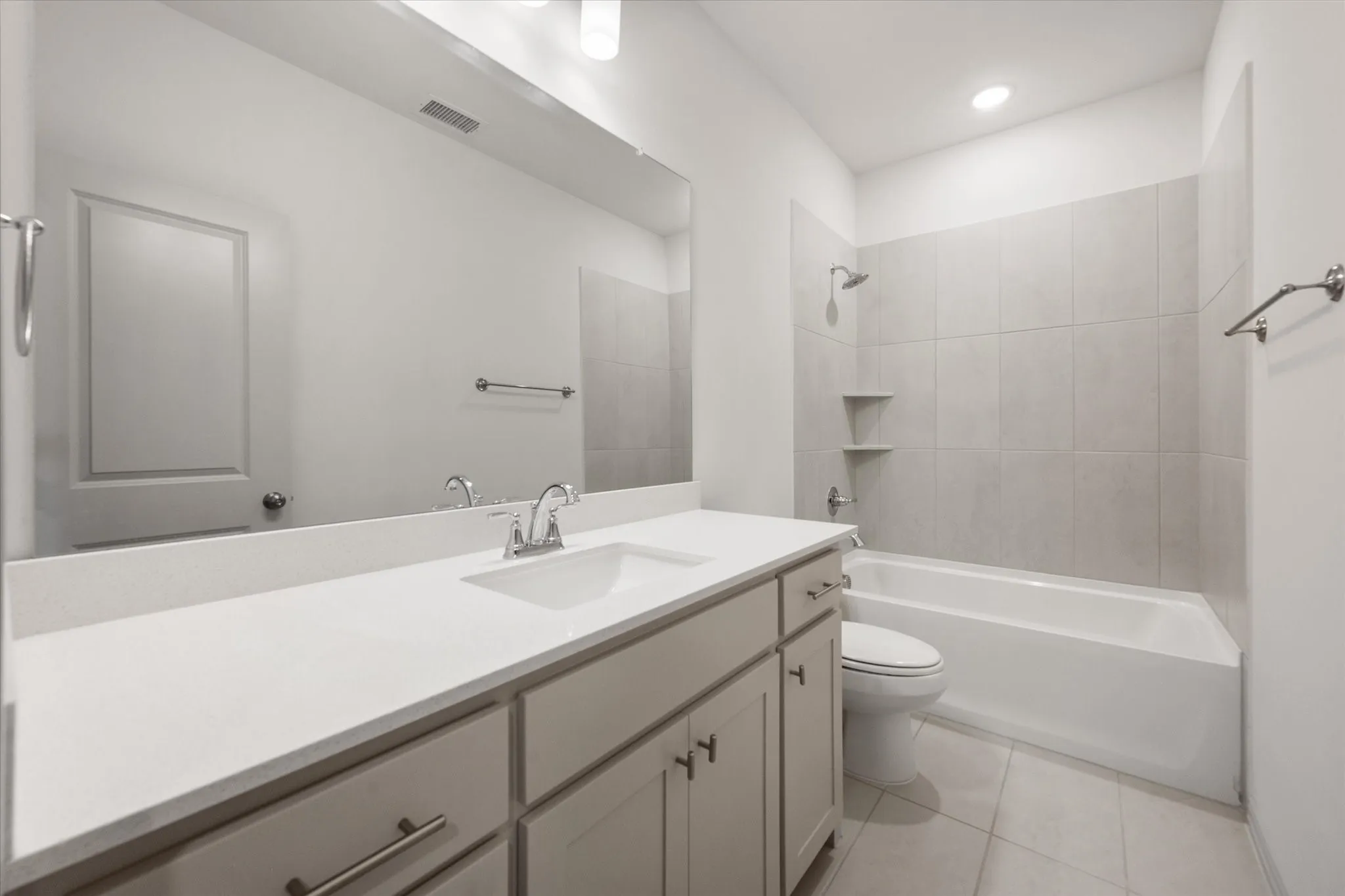 Townhouse For Sale in Dallas County , 7119 Buchanan Drive, Grand Prairie, Texas 75054, 3 Bedroom, 3 Bathroom, 2 Garage spaces, 1,889 Sqft, built in 2023, mls#21380224, Real Estate Agent in Grand Prairie, Homes For Sale in Dallas county, Homes For Sale in Grand Prairie, Realtor in Grand Prairie Texas, Real Estate Brokerage Independent Realty Texas, Luminita Cordes Realtor