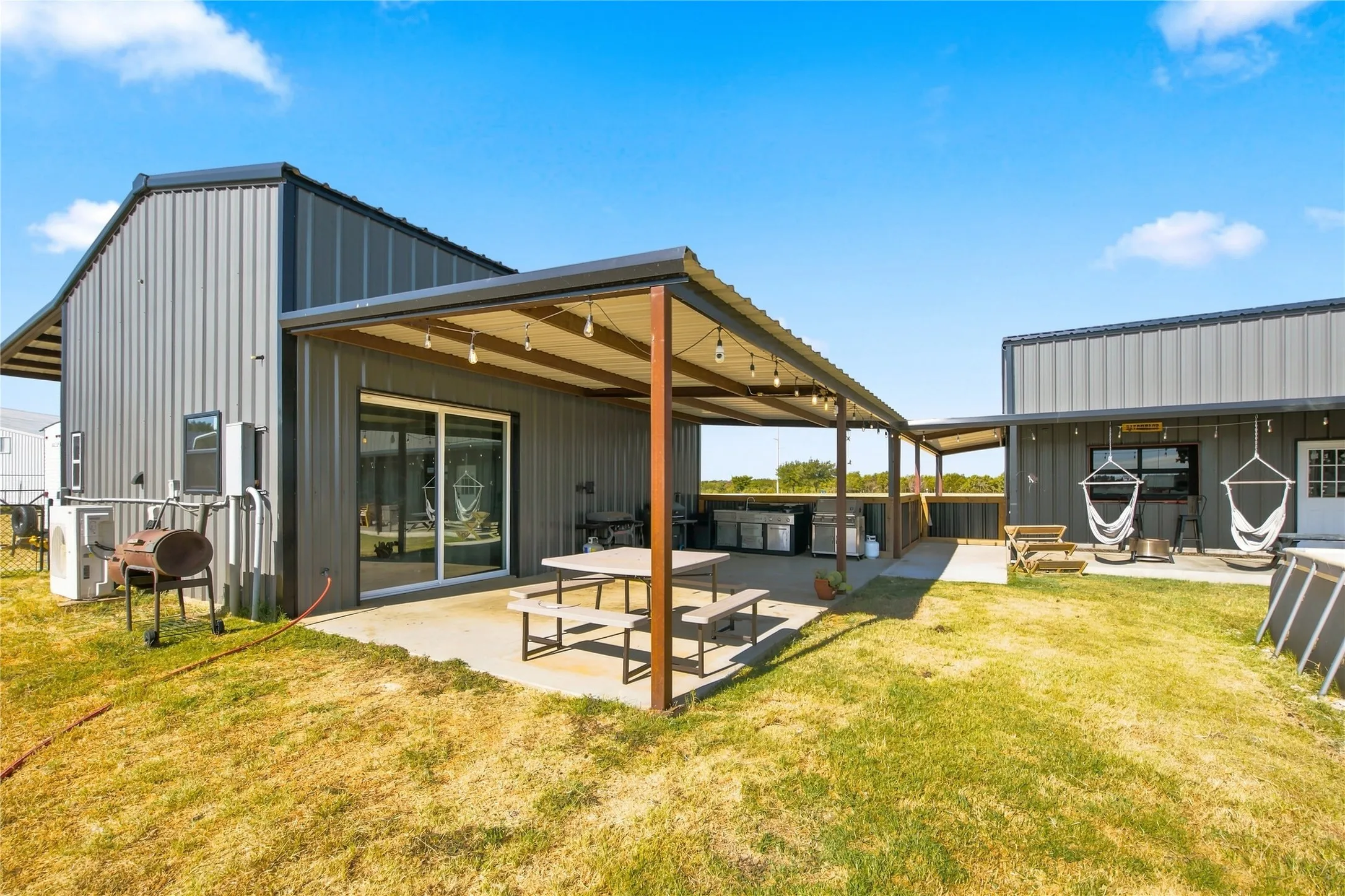 Single Family Residence For Sale in Hill County , 102 Hcr 2116, Whitney, Texas 76692, 3 Bedroom, 2 Bathroom, 1 Garage spaces, 3,780 Sqft, built in 2023, mls#21380621, Real Estate Agent in Whitney, Homes For Sale in Hill county, Homes For Sale in Whitney, Realtor in Whitney Texas, Real Estate Brokerage Independent Realty Texas, Luminita Cordes Realtor