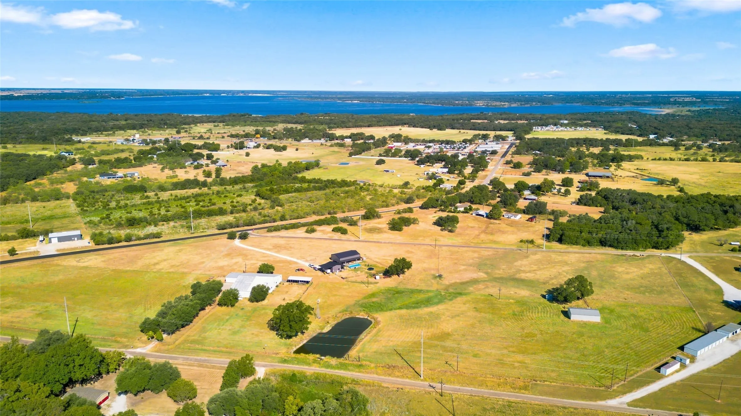 Single Family Residence For Sale in Hill County , 102 Hcr 2116, Whitney, Texas 76692, 3 Bedroom, 2 Bathroom, 1 Garage spaces, 3,780 Sqft, built in 2023, mls#21380621, Real Estate Agent in Whitney, Homes For Sale in Hill county, Homes For Sale in Whitney, Realtor in Whitney Texas, Real Estate Brokerage Independent Realty Texas, Luminita Cordes Realtor