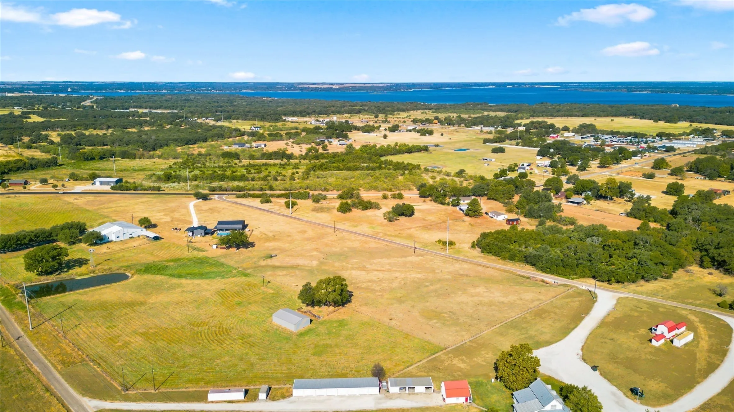 Single Family Residence For Sale in Hill County , 102 Hcr 2116, Whitney, Texas 76692, 3 Bedroom, 2 Bathroom, 1 Garage spaces, 3,780 Sqft, built in 2023, mls#21380621, Real Estate Agent in Whitney, Homes For Sale in Hill county, Homes For Sale in Whitney, Realtor in Whitney Texas, Real Estate Brokerage Independent Realty Texas, Luminita Cordes Realtor
