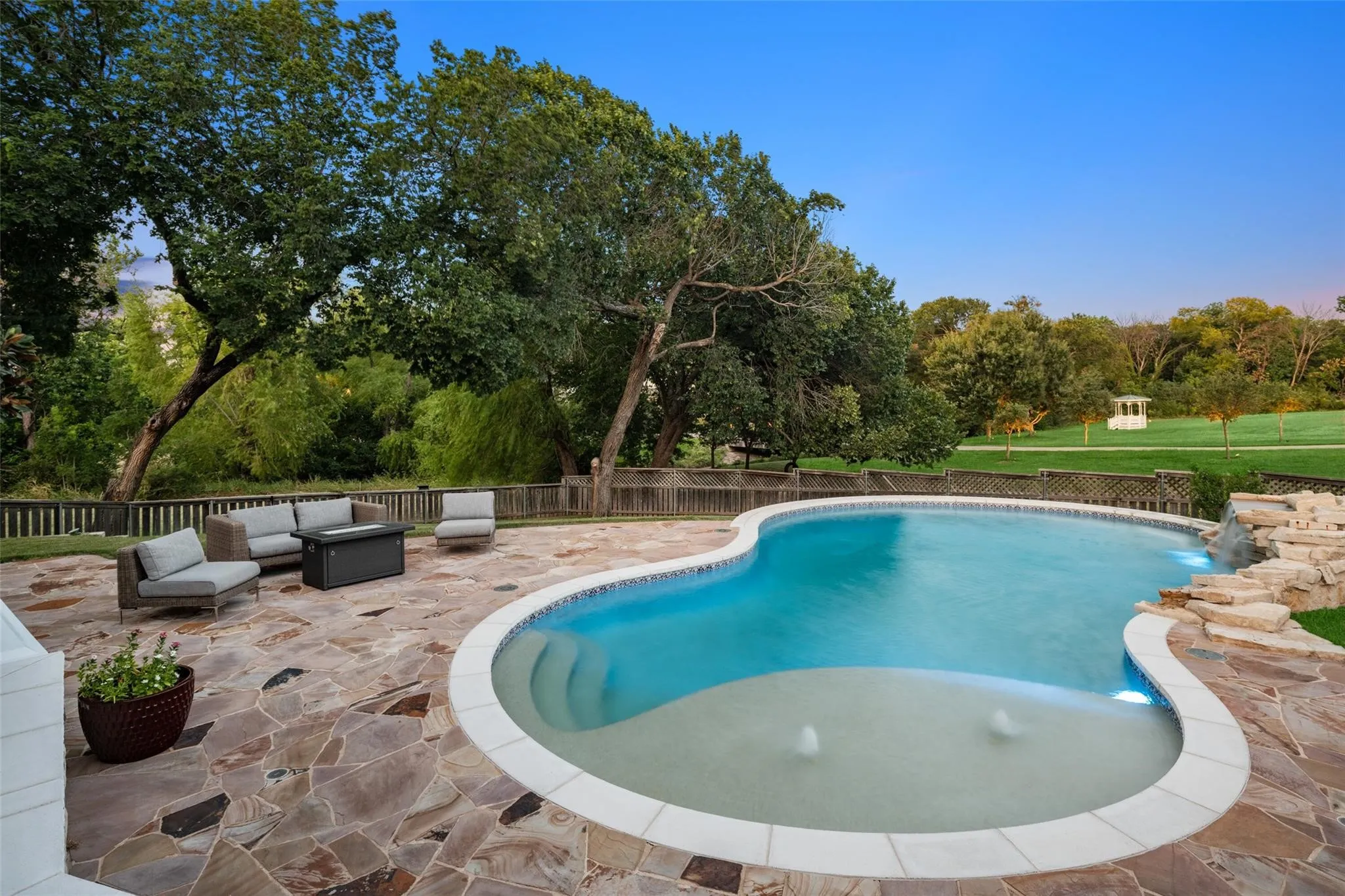 Improved Land For Sale in Collin County , 7750 Cottonwood Street, Frisco, Texas 75033, 0, 0, Garage spaces, 0 Sqft, built in 1995, mls#21378745, Real Estate Agent in Frisco, Homes For Sale in Collin county, Homes For Sale in Frisco, Realtor in Frisco Texas, Real Estate Brokerage Independent Realty Texas, Luminita Cordes Realtor