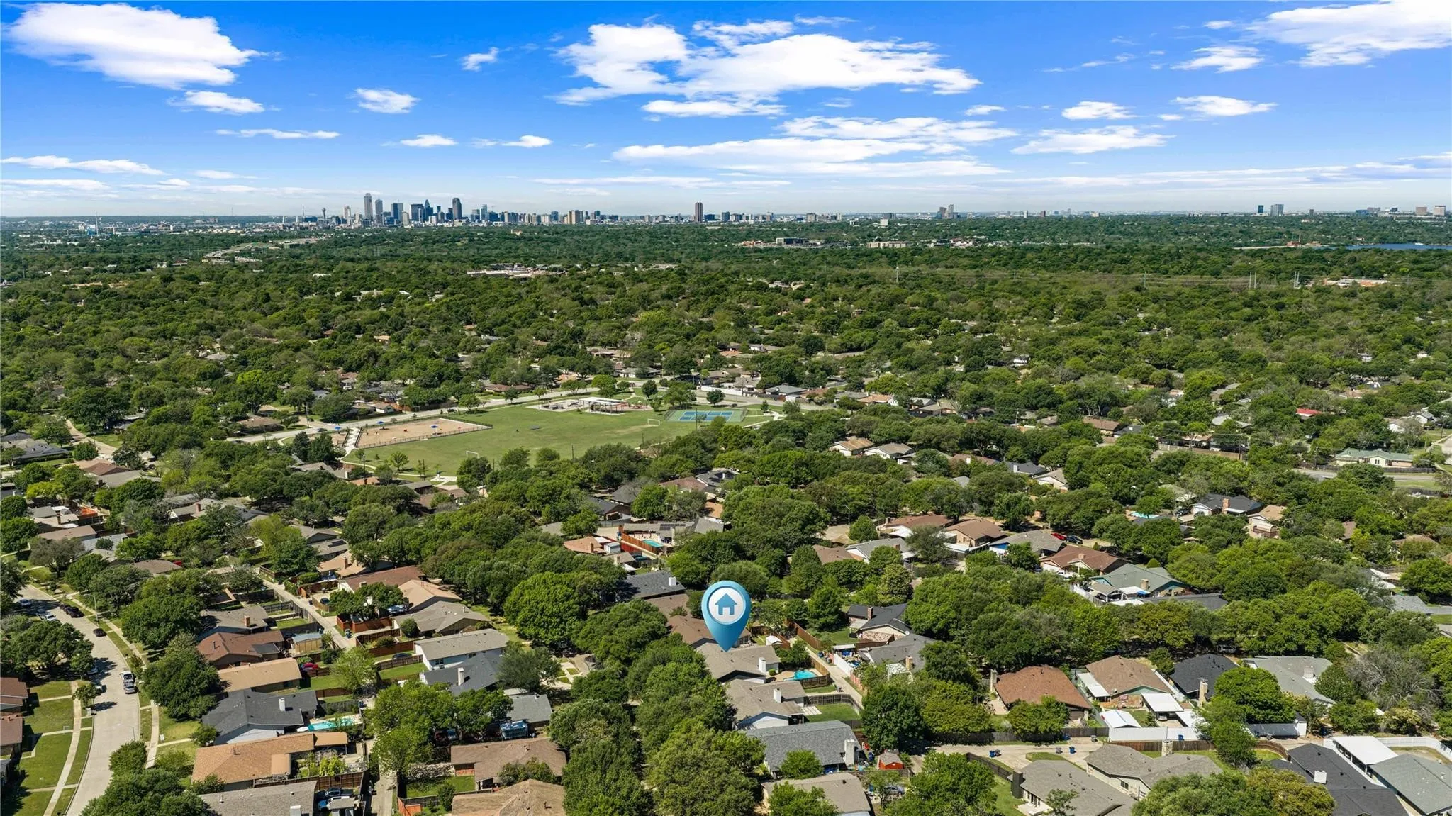 Single Family Residence For Sale in Dallas County , 8617 Baumgarten Drive, Dallas, Texas 75228, 4 Bedroom, 3 Bathroom, 1 Garage spaces, 2,224 Sqft, built in 1975, mls#21379991, Real Estate Agent in Dallas, Homes For Sale in Dallas county, Homes For Sale in Dallas, Realtor in Dallas Texas, Real Estate Brokerage Independent Realty Texas, Luminita Cordes Realtor
