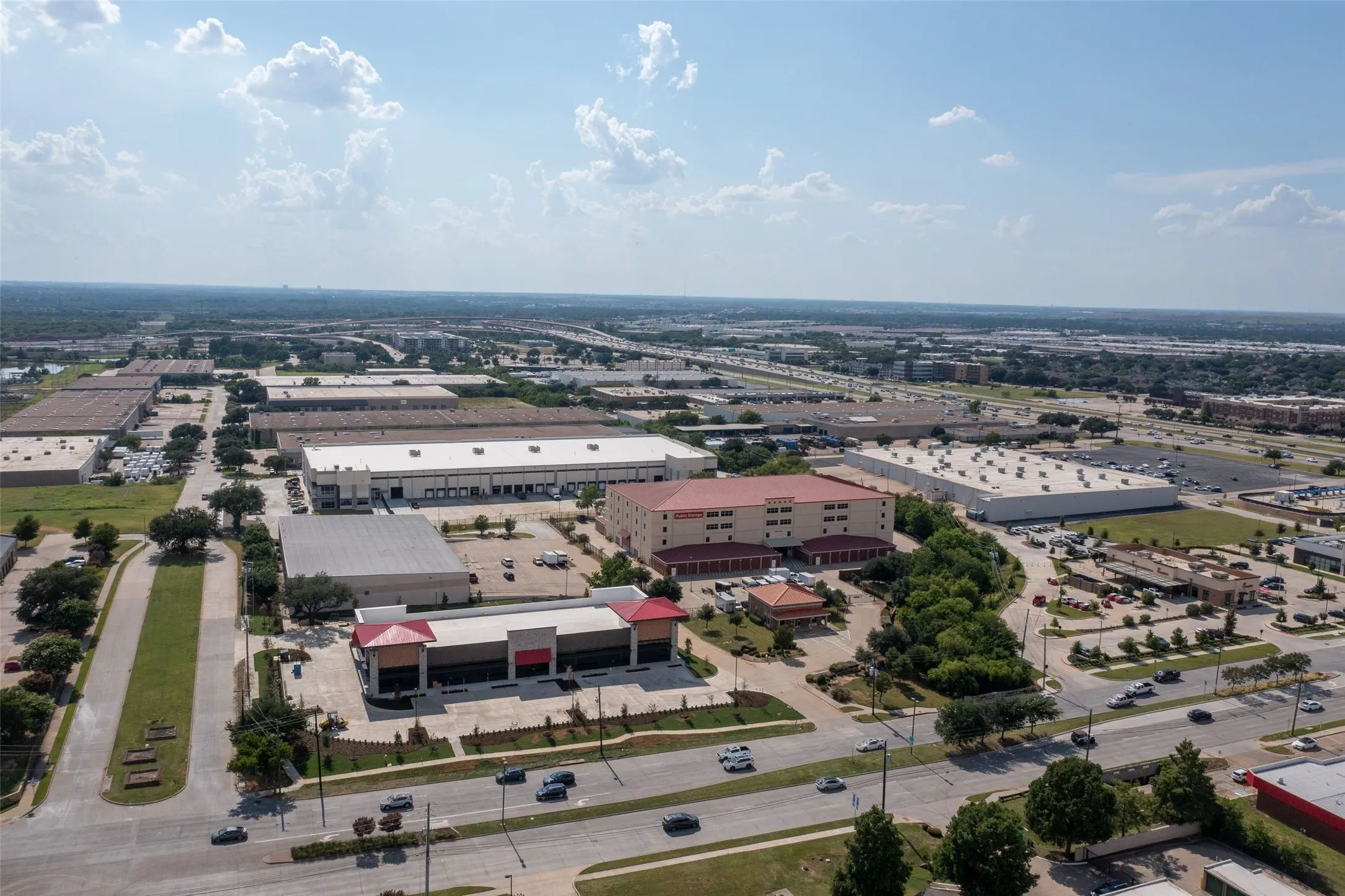 Single Family Residence For Rent in Dallas County , 1037 Kyan Lane, Carrollton, Texas 75006, 3 Bedroom, 3 Bathroom, 2 Garage spaces, 2,092 Sqft, built in 2008, mls#21374367, Real Estate Agent in Carrollton, Homes For Rent in Dallas county, Homes For Rent in Carrollton, Realtor in Carrollton Texas, Real Estate Brokerage Independent Realty Texas, Luminita Cordes Realtor