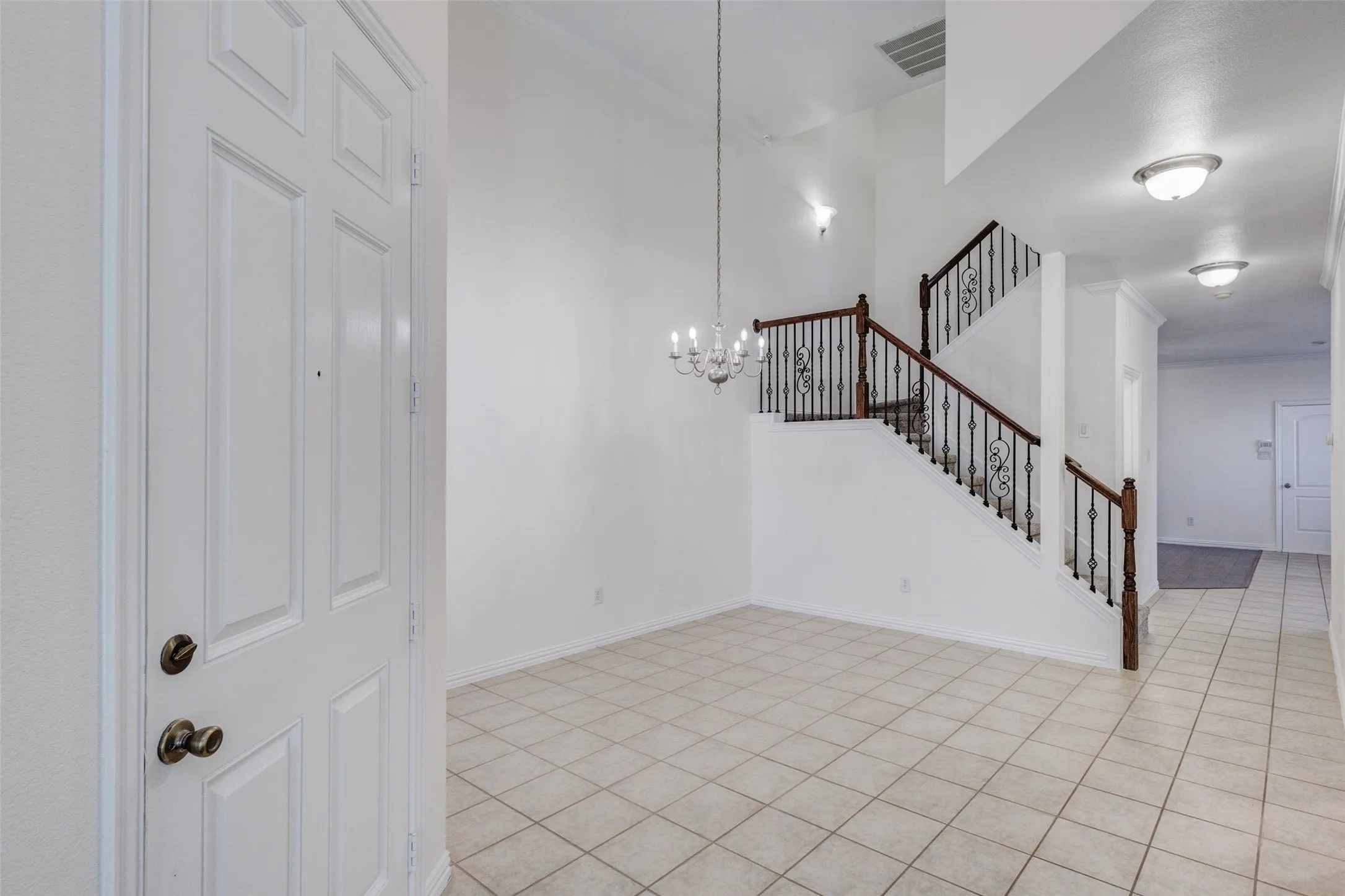 Single Family Residence For Rent in Dallas County , 1037 Kyan Lane, Carrollton, Texas 75006, 3 Bedroom, 3 Bathroom, 2 Garage spaces, 2,092 Sqft, built in 2008, mls#21374367, Real Estate Agent in Carrollton, Homes For Rent in Dallas county, Homes For Rent in Carrollton, Realtor in Carrollton Texas, Real Estate Brokerage Independent Realty Texas, Luminita Cordes Realtor