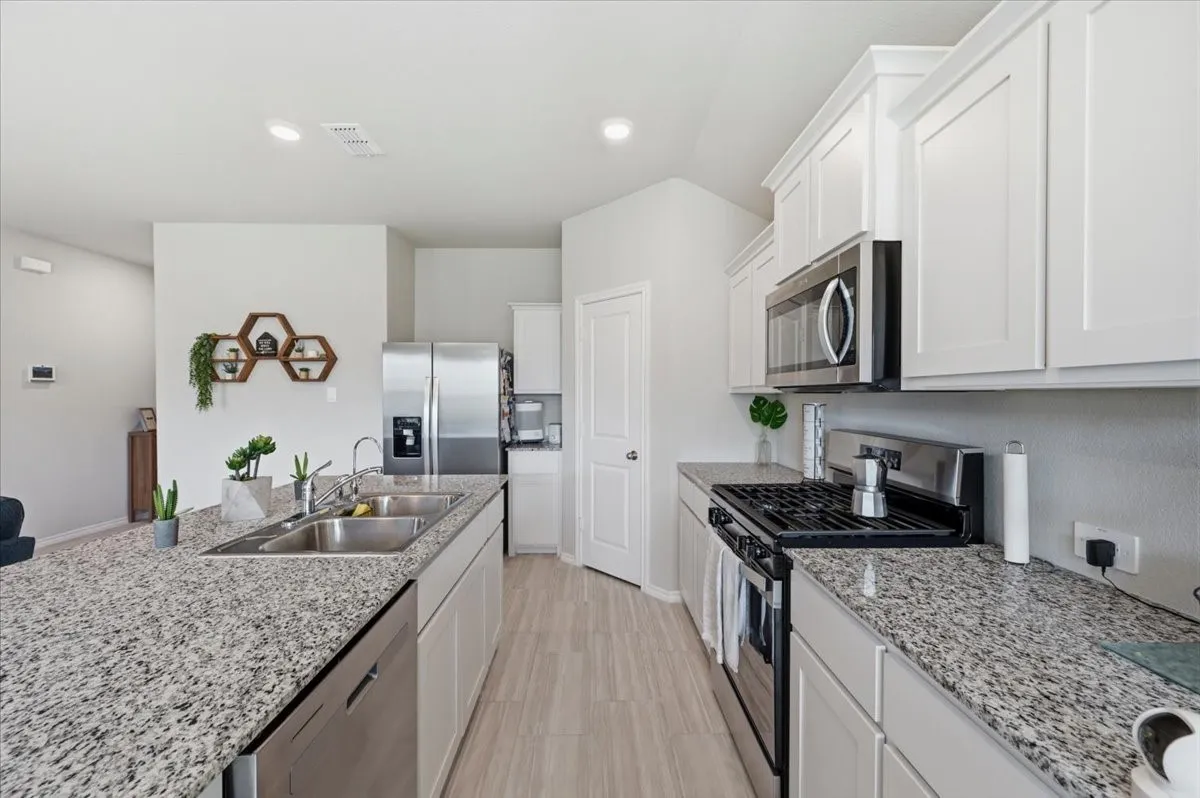Single Family Residence For Rent in Tarrant County , 8425 Coffee Springs Drive, Fort Worth, Texas 76131, 3 Bedroom, 2 Bathroom, 2 Garage spaces, 1,448 Sqft, built in 2025, mls#21379876, Real Estate Agent in Fort Worth, Homes For Rent in Tarrant county, Homes For Rent in Fort Worth, Realtor in Fort Worth Texas, Real Estate Brokerage Independent Realty Texas, Luminita Cordes Realtor