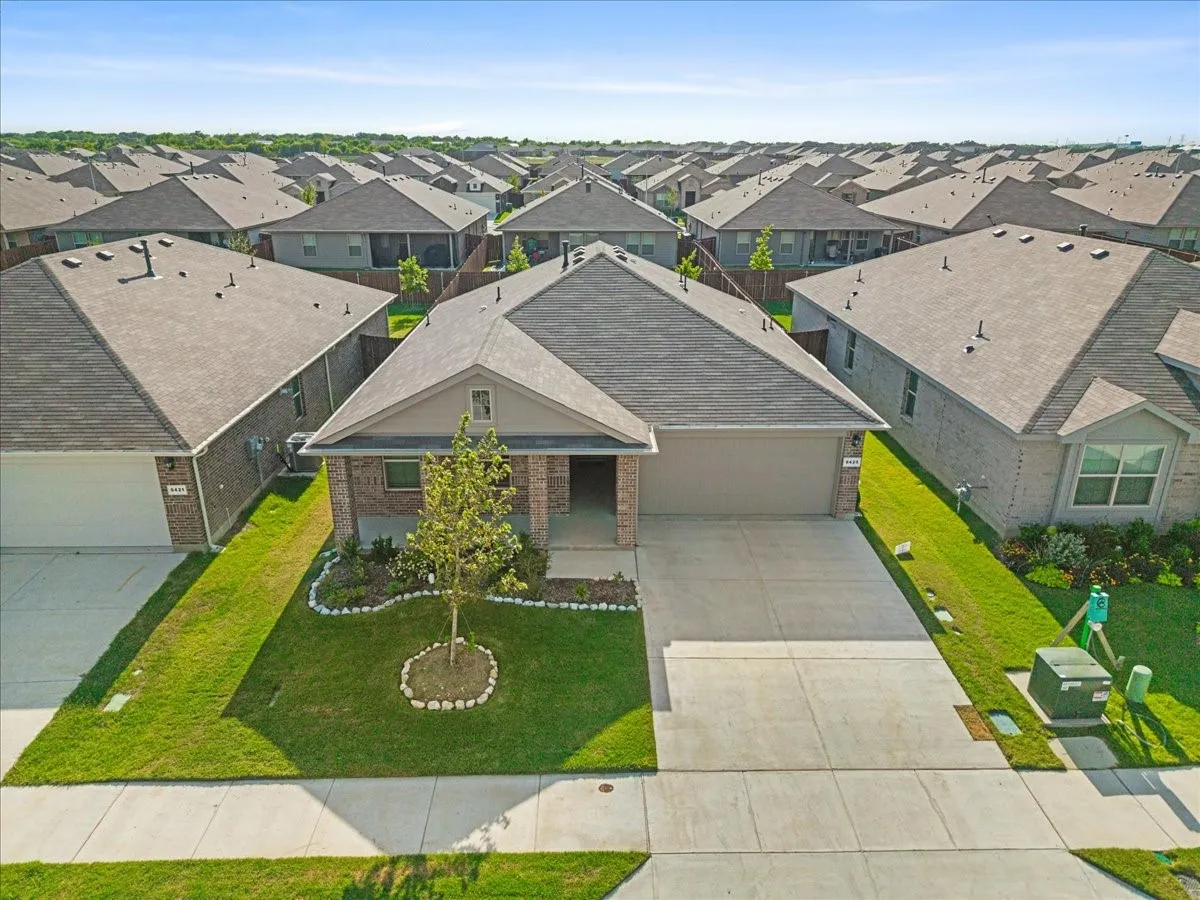 Single Family Residence For Rent in Tarrant County , 8425 Coffee Springs Drive, Fort Worth, Texas 76131, 3 Bedroom, 2 Bathroom, 2 Garage spaces, 1,448 Sqft, built in 2025, mls#21379876, Real Estate Agent in Fort Worth, Homes For Rent in Tarrant county, Homes For Rent in Fort Worth, Realtor in Fort Worth Texas, Real Estate Brokerage Independent Realty Texas, Luminita Cordes Realtor