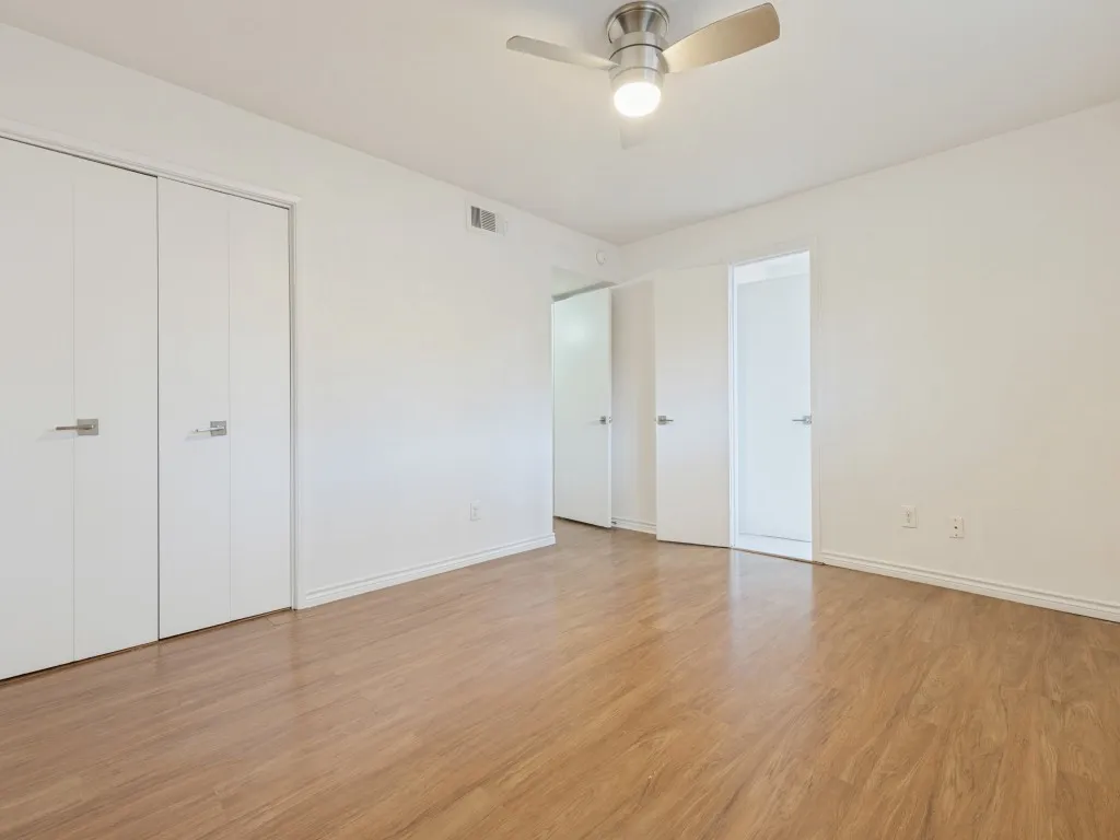 Condominium For Rent in Dallas County , 8083 Meadow Road 125, Dallas, Texas 75231, 2 Bedroom, 2 Bathroom, Garage spaces, 1,053 Sqft, built in 1969, mls#21379363, Real Estate Agent in Dallas, Homes For Rent in Dallas county, Homes For Rent in Dallas, Realtor in Dallas Texas, Real Estate Brokerage Independent Realty Texas, Luminita Cordes Realtor