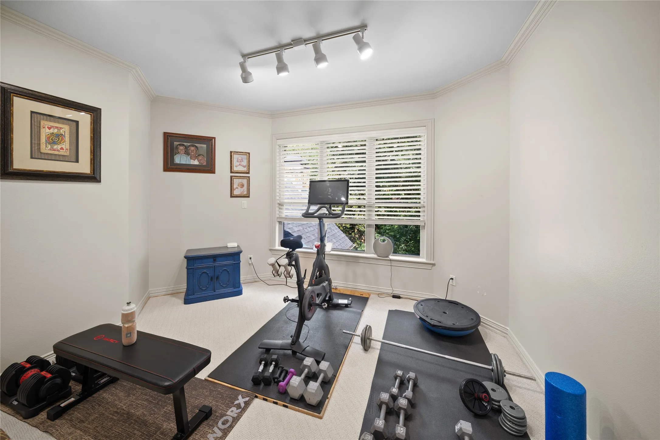 Single Family Residence For Sale in Smith County , 1950 Stonehill Drive, Tyler, Texas 75703, 5 Bedroom, 6 Bathroom, 3 Garage spaces, 5,437 Sqft, built in 2002, mls#21380582, Real Estate Agent in Tyler, Homes For Sale in Smith county, Homes For Sale in Tyler, Realtor in Tyler Texas, Real Estate Brokerage Independent Realty Texas, Luminita Cordes Realtor