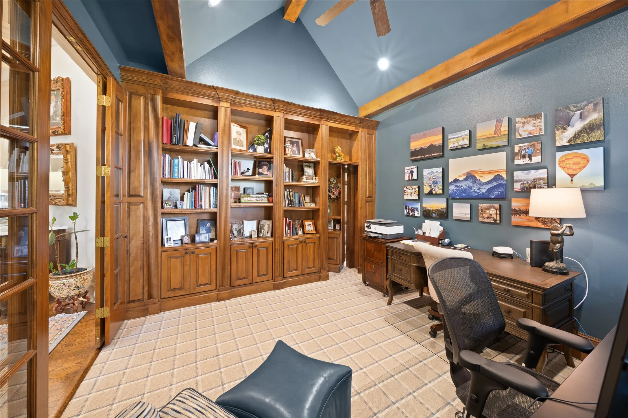 Single Family Residence For Sale in Smith County , 1950 Stonehill Drive, Tyler, Texas 75703, 5 Bedroom, 6 Bathroom, 3 Garage spaces, 5,437 Sqft, built in 2002, mls#21380582, Real Estate Agent in Tyler, Homes For Sale in Smith county, Homes For Sale in Tyler, Realtor in Tyler Texas, Real Estate Brokerage Independent Realty Texas, Luminita Cordes Realtor