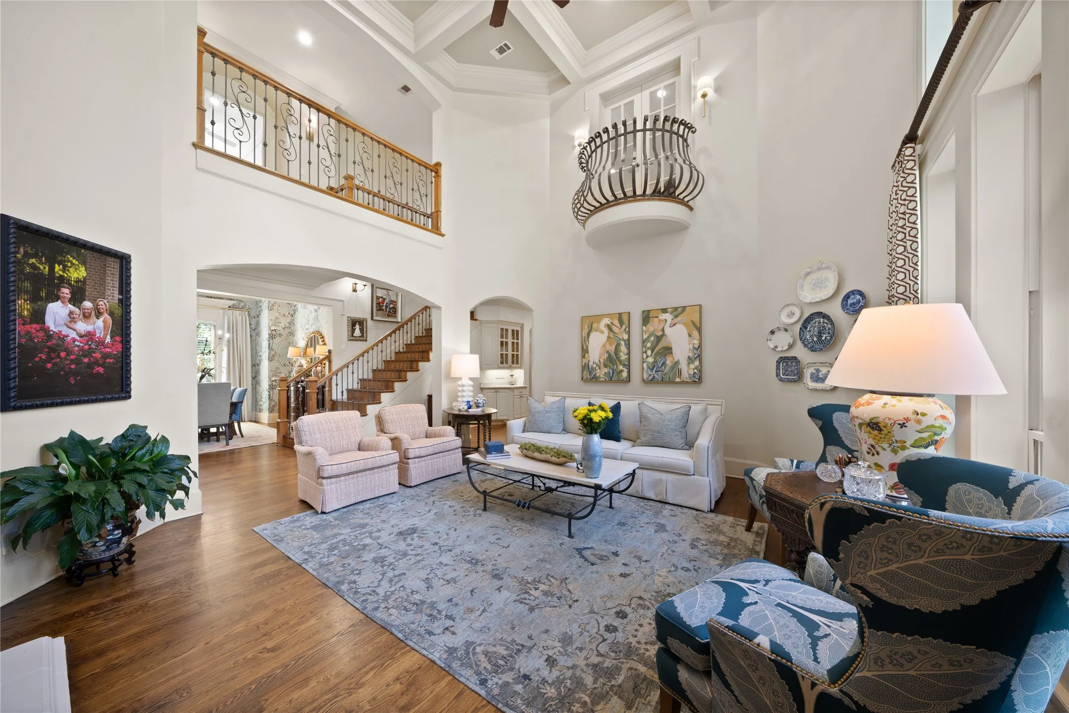 Single Family Residence For Sale in Smith County , 1950 Stonehill Drive, Tyler, Texas 75703, 5 Bedroom, 6 Bathroom, 3 Garage spaces, 5,437 Sqft, built in 2002, mls#21380582, Real Estate Agent in Tyler, Homes For Sale in Smith county, Homes For Sale in Tyler, Realtor in Tyler Texas, Real Estate Brokerage Independent Realty Texas, Luminita Cordes Realtor