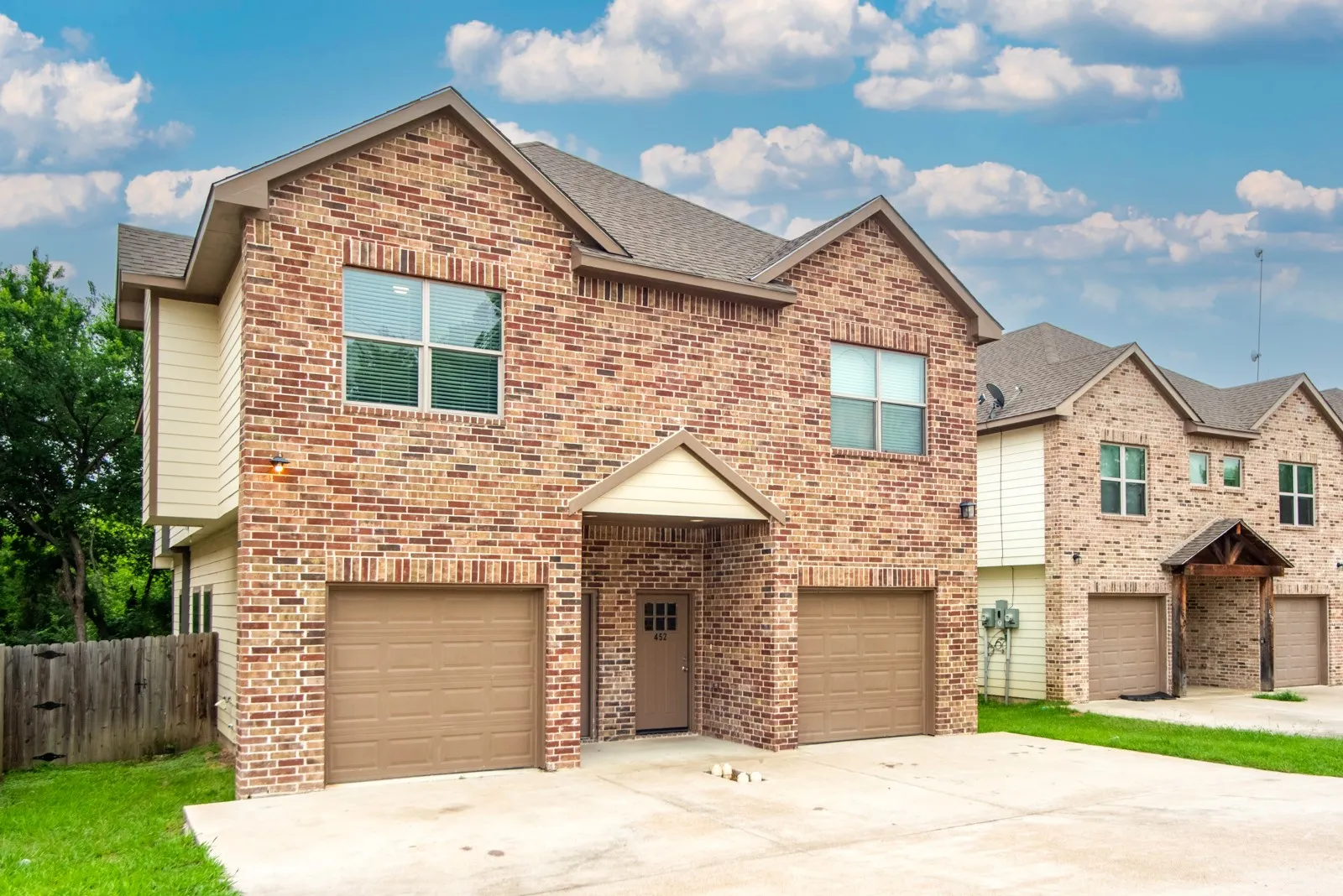 Duplex For Rent in Ellis County , 440 Pecan Hollow, Garrett, Texas 75119, 3 Bedroom, 3 Bathroom, 1 Garage spaces, 1,394 Sqft, built in 2020, mls#21380643, Real Estate Agent in Garrett, Homes For Rent in Ellis county, Homes For Rent in Garrett, Realtor in Garrett Texas, Real Estate Brokerage Independent Realty Texas, Luminita Cordes Realtor