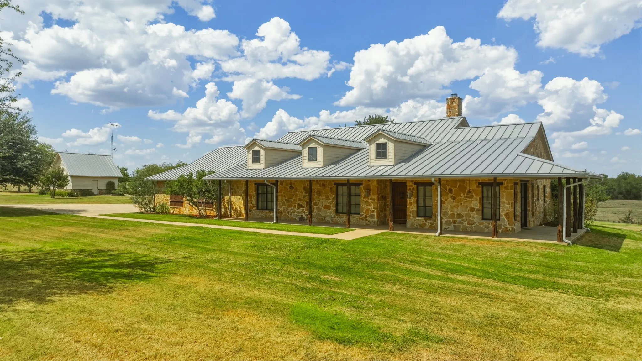 Ranch For Sale in Denton County , 11918 Riek Road !, Krum, Texas 76249, 0, 0, Garage spaces, 0 Sqft, built in 2007, mls#21376902, Real Estate Agent in Krum, Homes For Sale in Denton county, Homes For Sale in Krum, Realtor in Krum Texas, Real Estate Brokerage Independent Realty Texas, Luminita Cordes Realtor