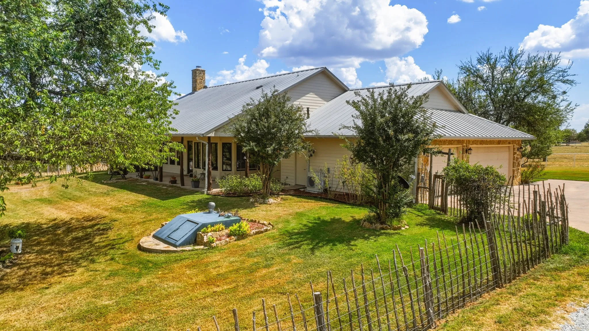 Ranch For Sale in Denton County , 11918 Riek Road !, Krum, Texas 76249, 0, 0, Garage spaces, 0 Sqft, built in 2007, mls#21376902, Real Estate Agent in Krum, Homes For Sale in Denton county, Homes For Sale in Krum, Realtor in Krum Texas, Real Estate Brokerage Independent Realty Texas, Luminita Cordes Realtor