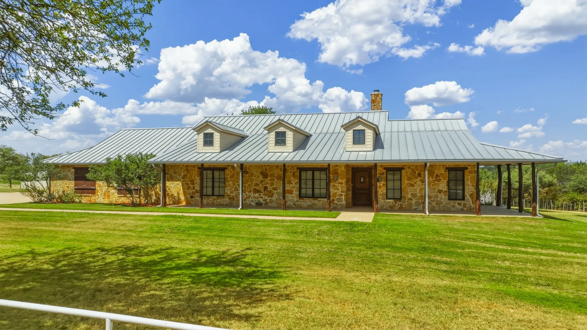 Ranch For Sale in Denton County , 11918 Riek Road !, Krum, Texas 76249, 0, 0, Garage spaces, 0 Sqft, built in 2007, mls#21376902, Real Estate Agent in Krum, Homes For Sale in Denton county, Homes For Sale in Krum, Realtor in Krum Texas, Real Estate Brokerage Independent Realty Texas, Luminita Cordes Realtor
